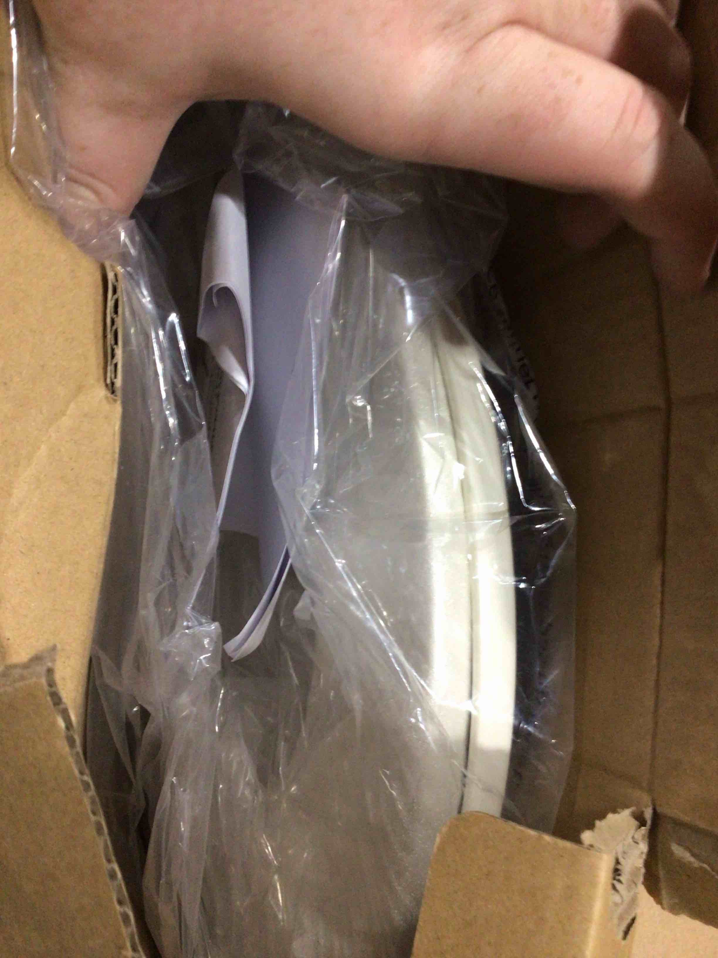 https://s3.amazonaws.com/lotting-images-prod/bidfta/PPE1880236_1746564623212.jpeg