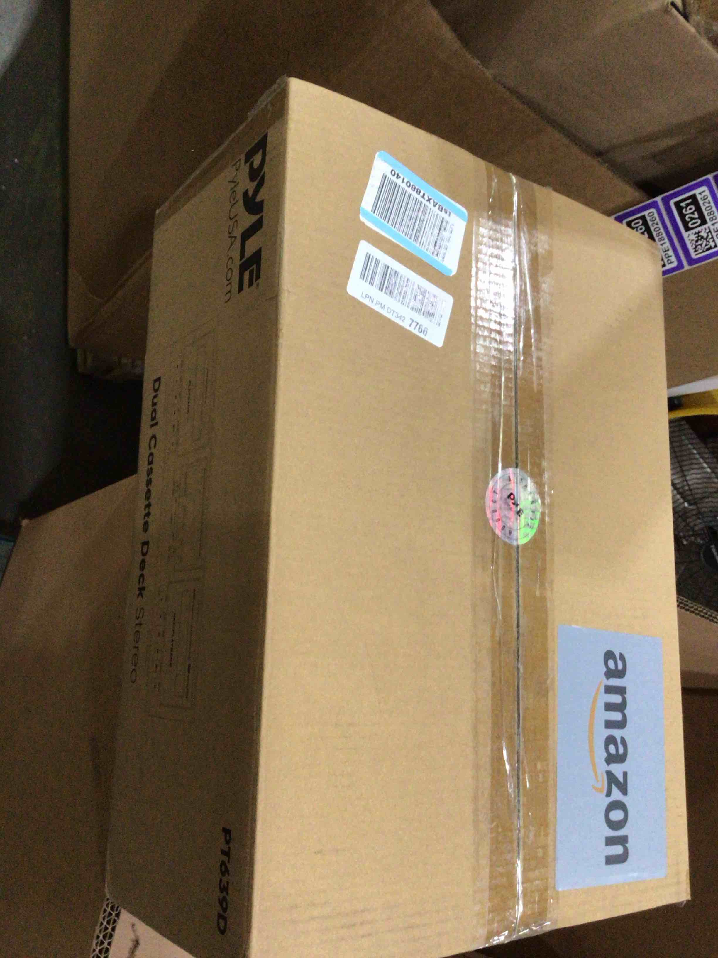 https://s3.amazonaws.com/lotting-images-prod/bidfta/PPE1880255_1746633129968.jpeg
