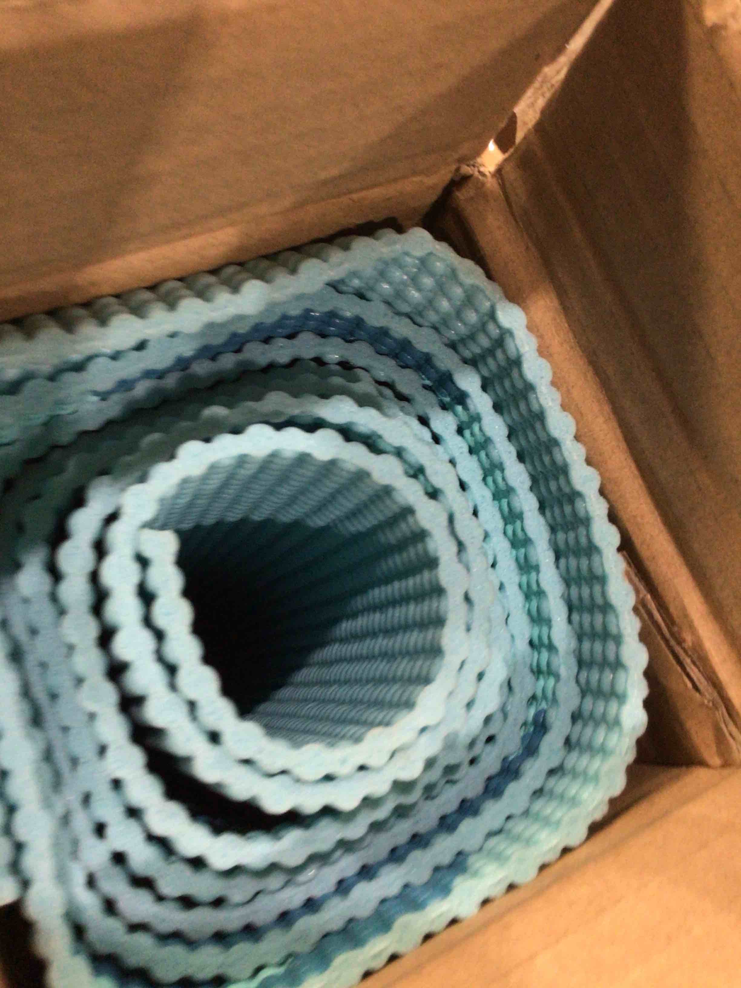 https://s3.amazonaws.com/lotting-images-prod/bidfta/PPE1880293_1746651269562.jpeg