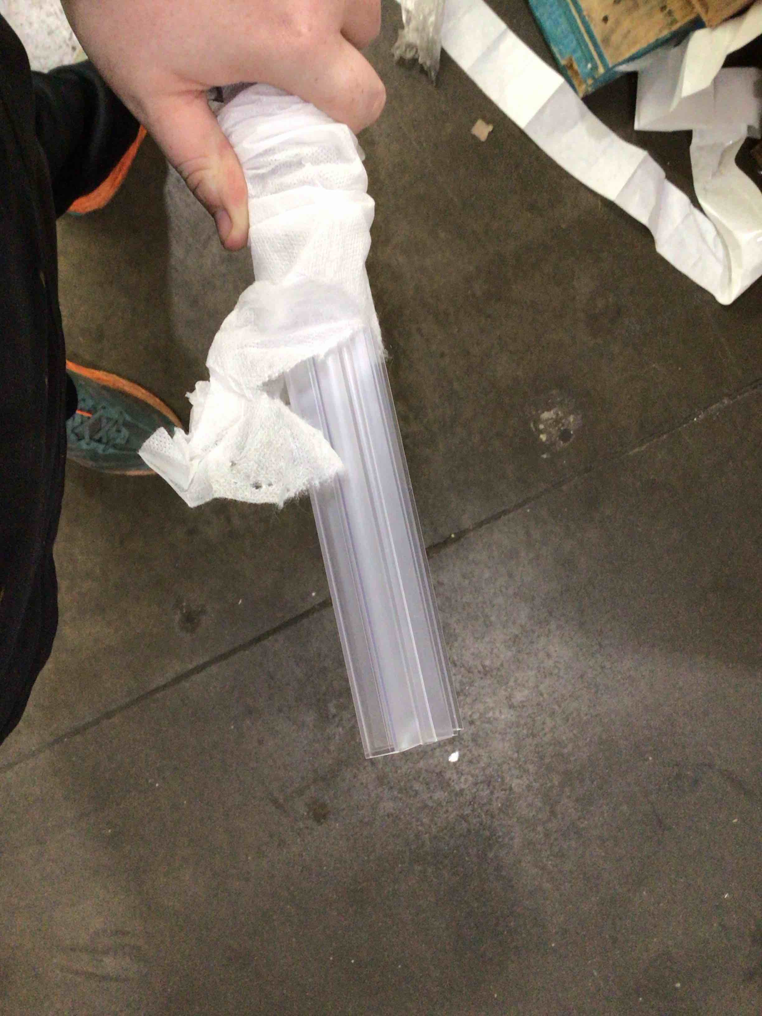 https://s3.amazonaws.com/lotting-images-prod/bidfta/PPE1880296_1746652110874.jpeg