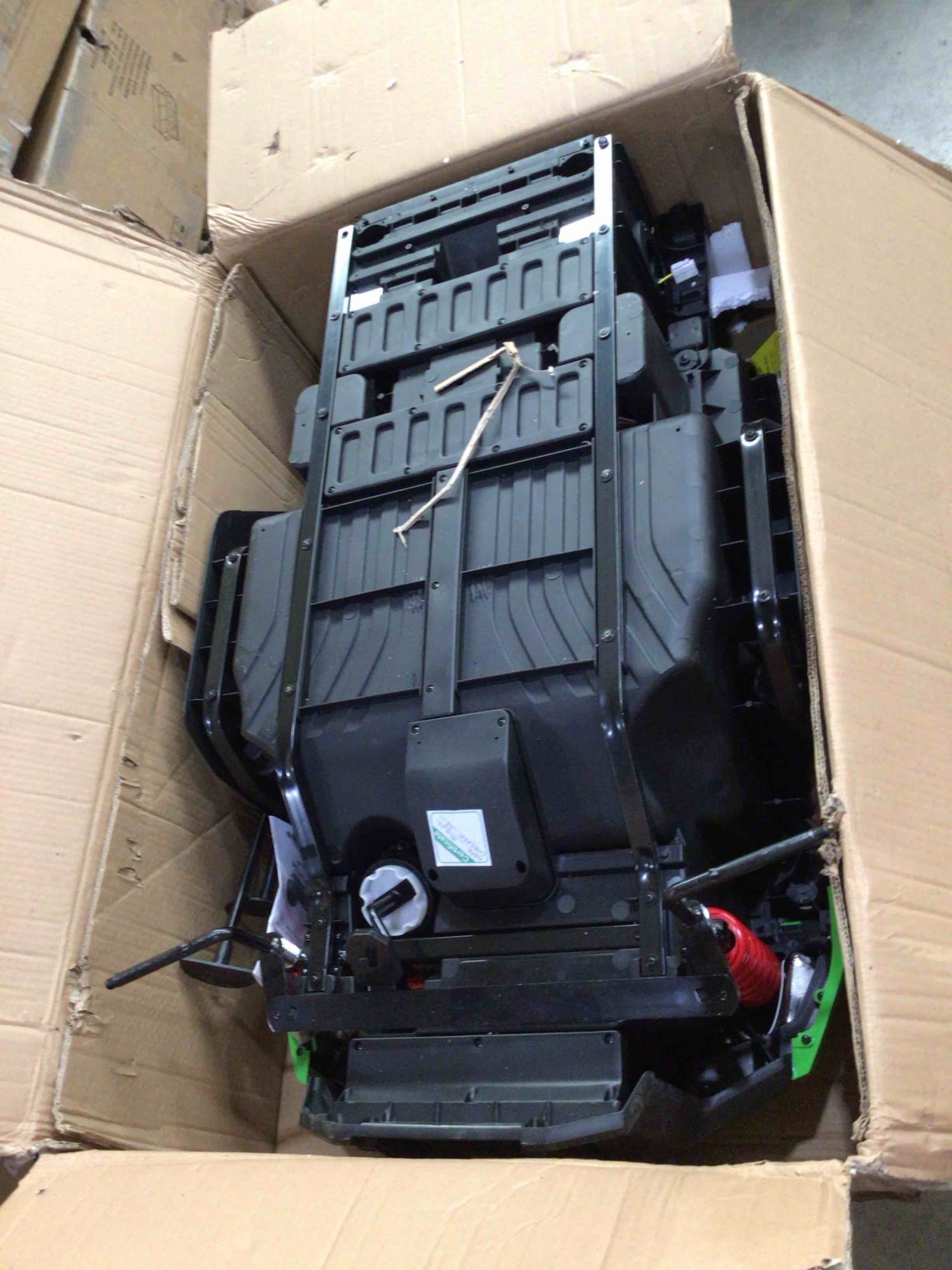 https://s3.amazonaws.com/lotting-images-prod/bidfta/PPE1881339_1749847574299.jpeg
