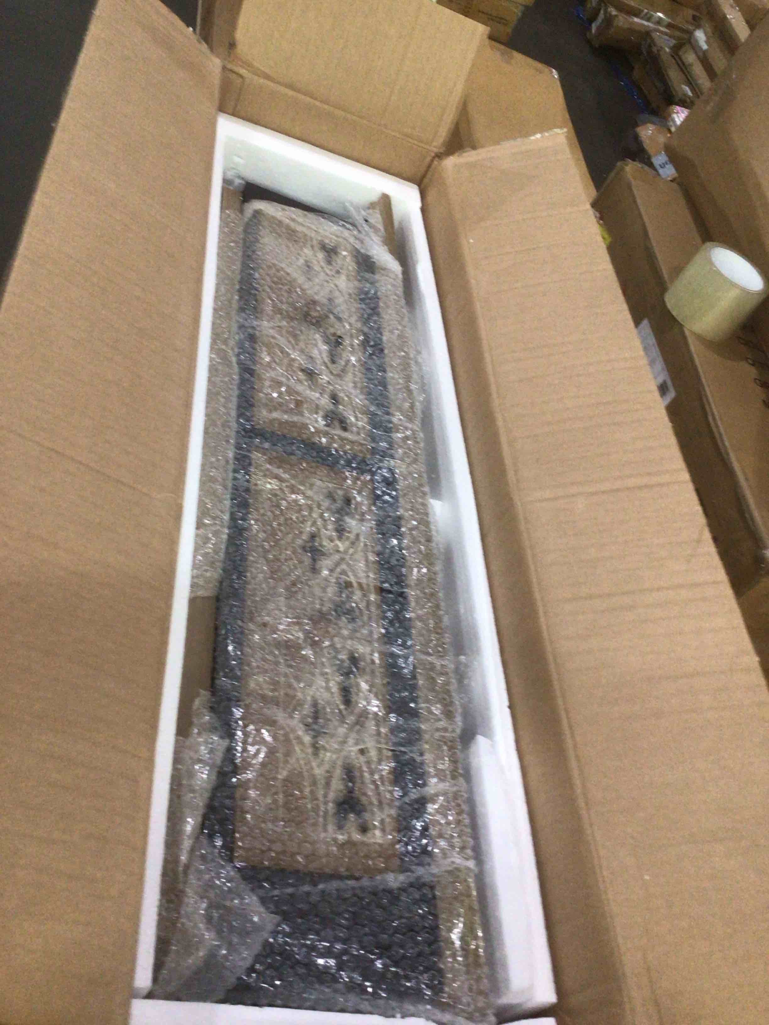 https://s3.amazonaws.com/lotting-images-prod/bidfta/PPE1881604_1750954580468.jpeg