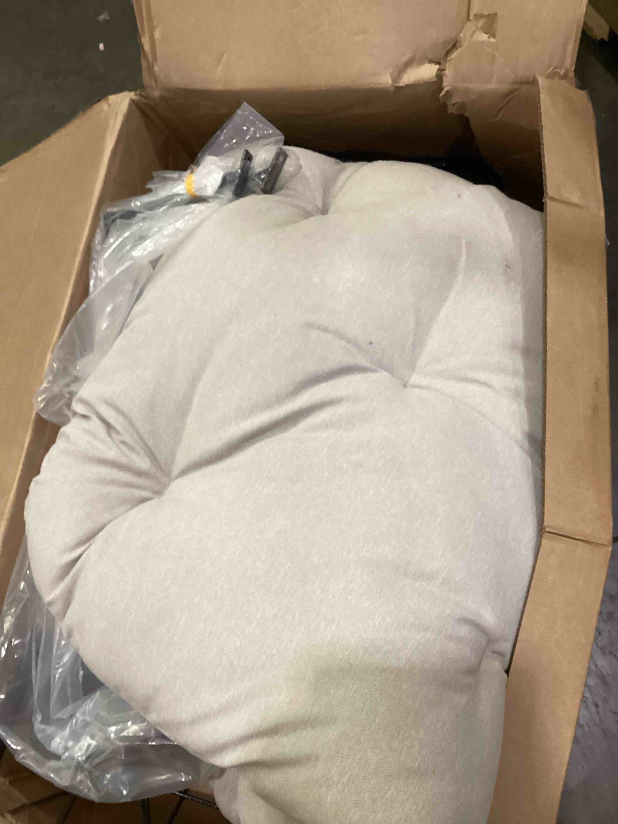 https://s3.amazonaws.com/lotting-images-prod/bidfta/PPE1881846_1752684263005.jpeg