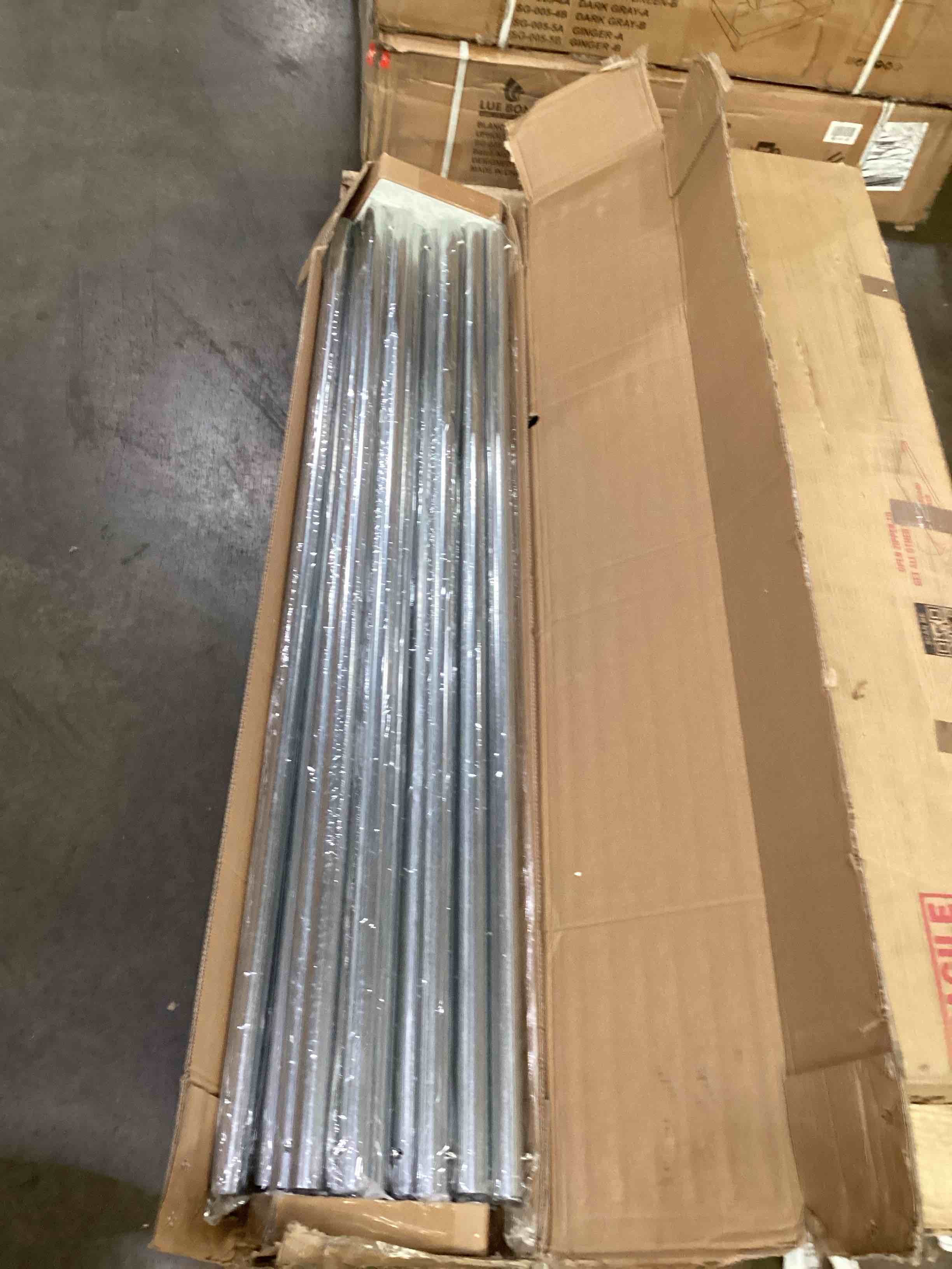 https://s3.amazonaws.com/lotting-images-prod/bidfta/PPE1881854_1752691776687.jpeg