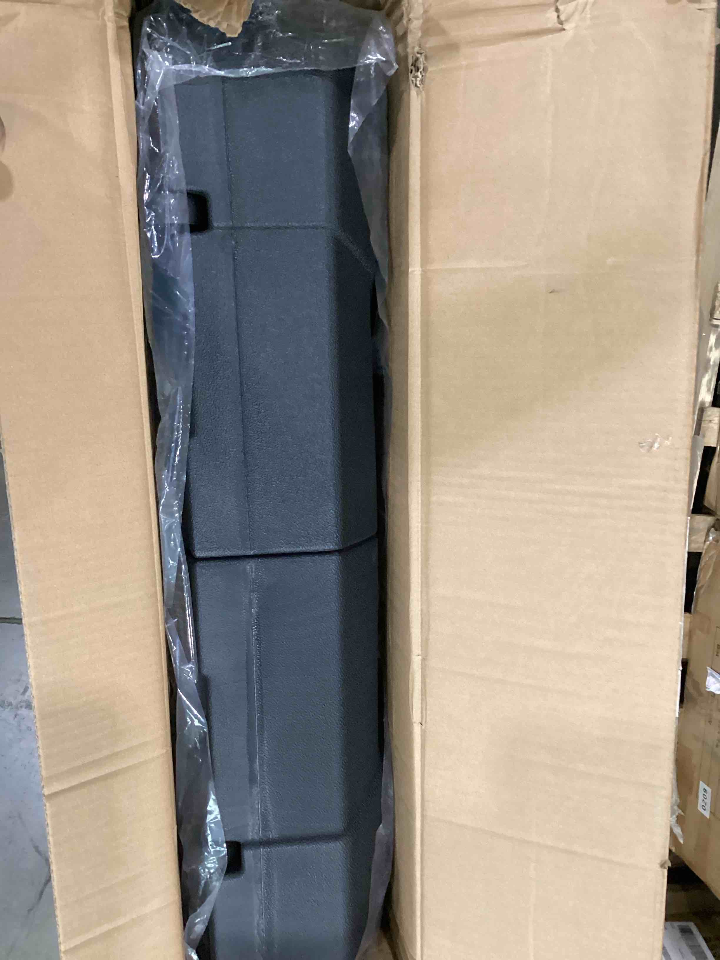 https://s3.amazonaws.com/lotting-images-prod/bidfta/PPE1881901_1753113208272.jpeg
