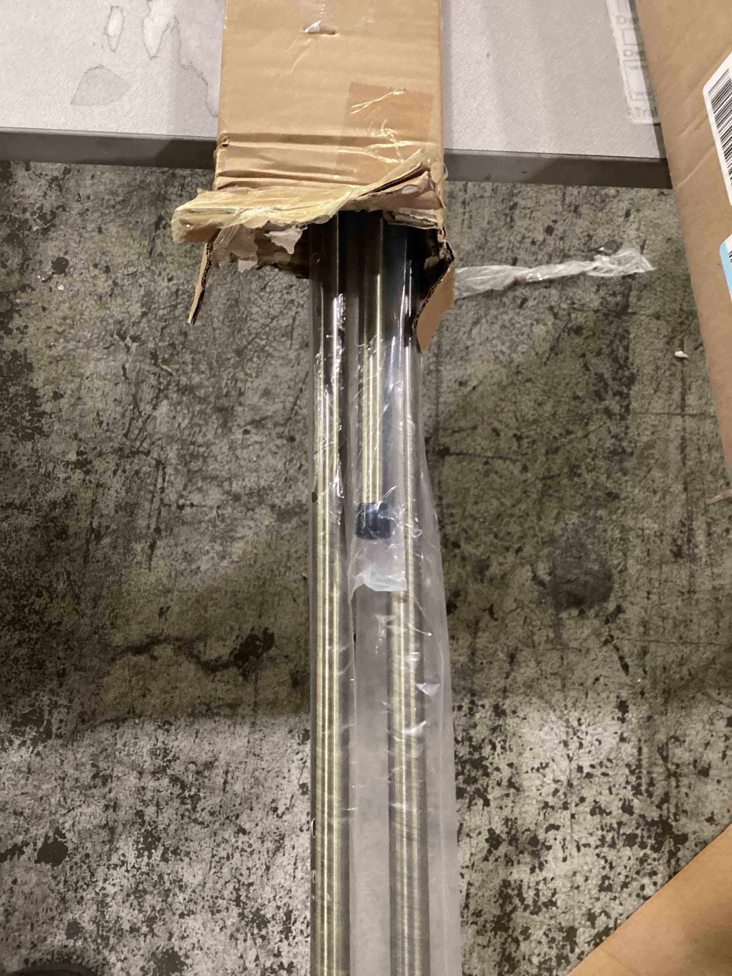 https://s3.amazonaws.com/lotting-images-prod/bidfta/PPE1882941_1743612184730.jpeg