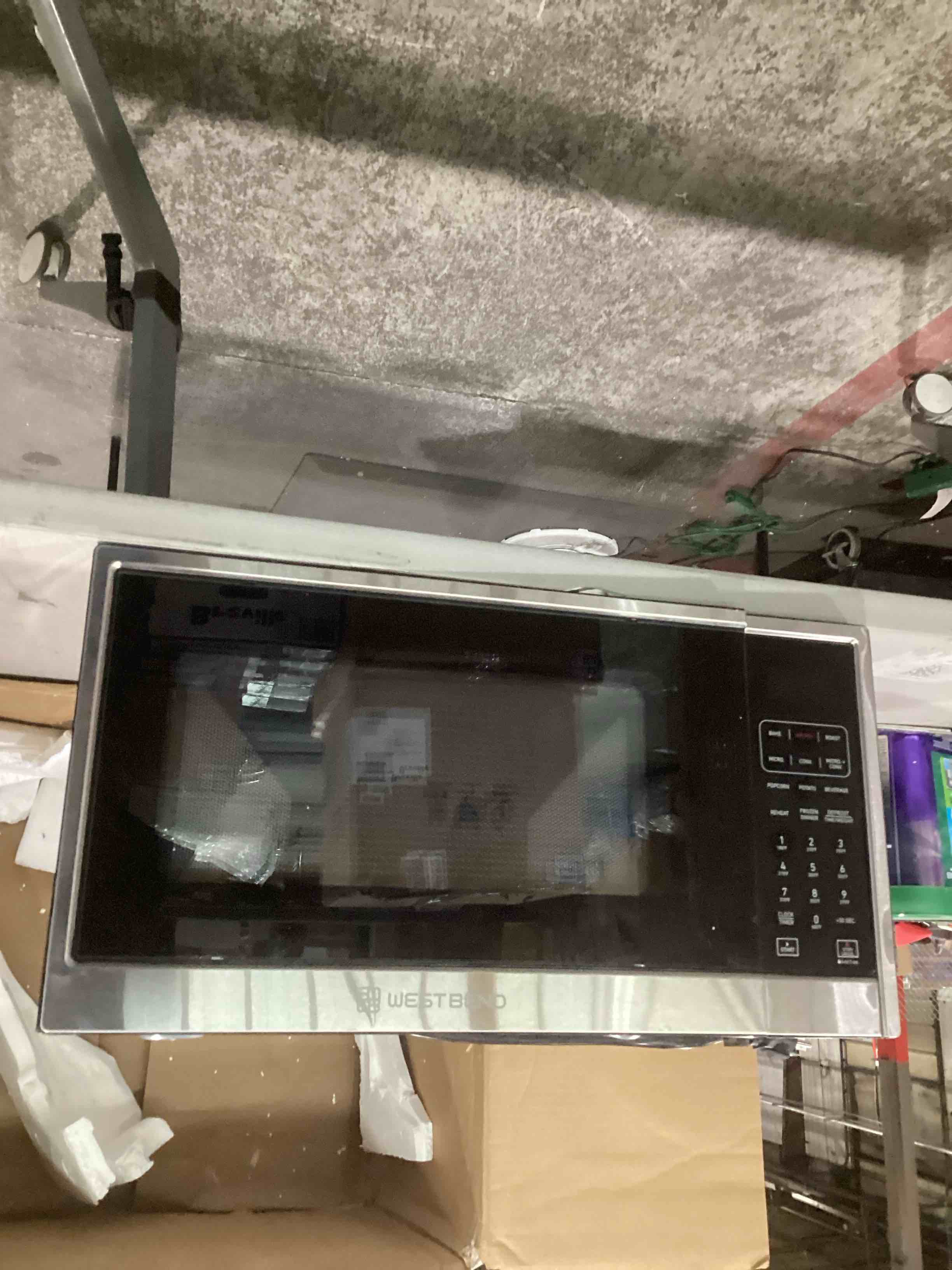 https://s3.amazonaws.com/lotting-images-prod/bidfta/PPE1883290_1746458260773.jpeg