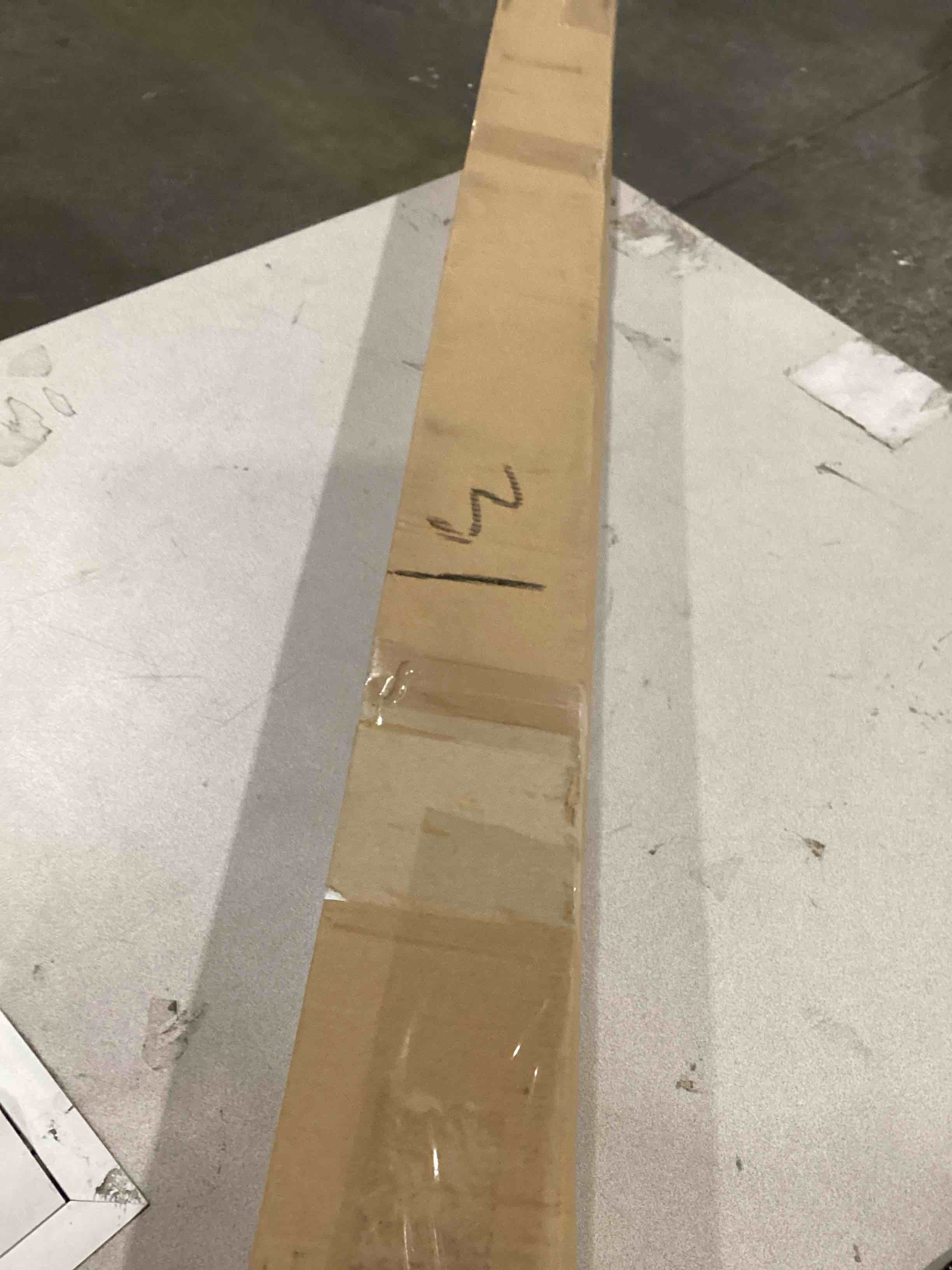 https://s3.amazonaws.com/lotting-images-prod/bidfta/PPE1883361_1746628700351.jpeg