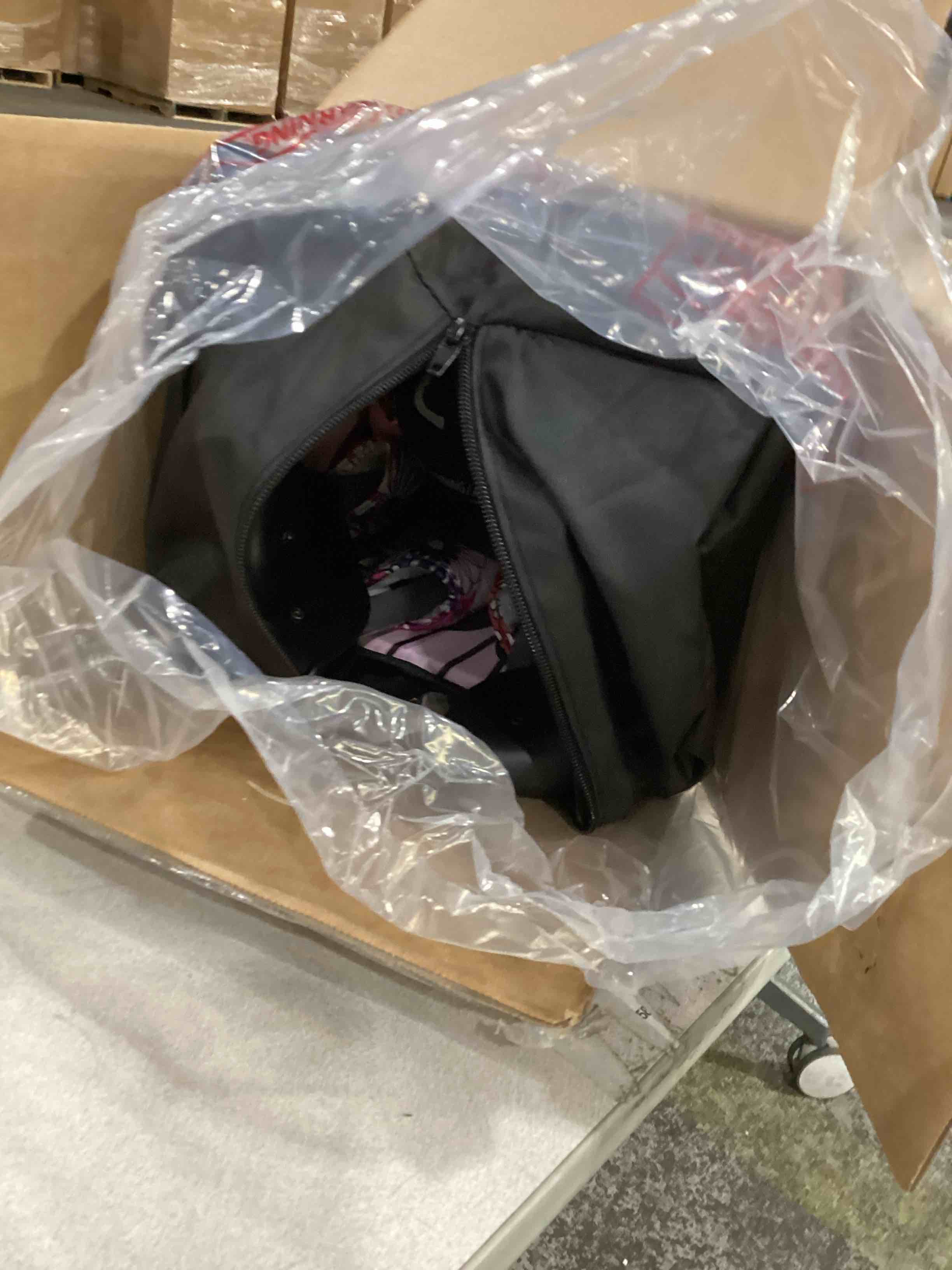 https://s3.amazonaws.com/lotting-images-prod/bidfta/PPE1883437_1746732130403.jpeg