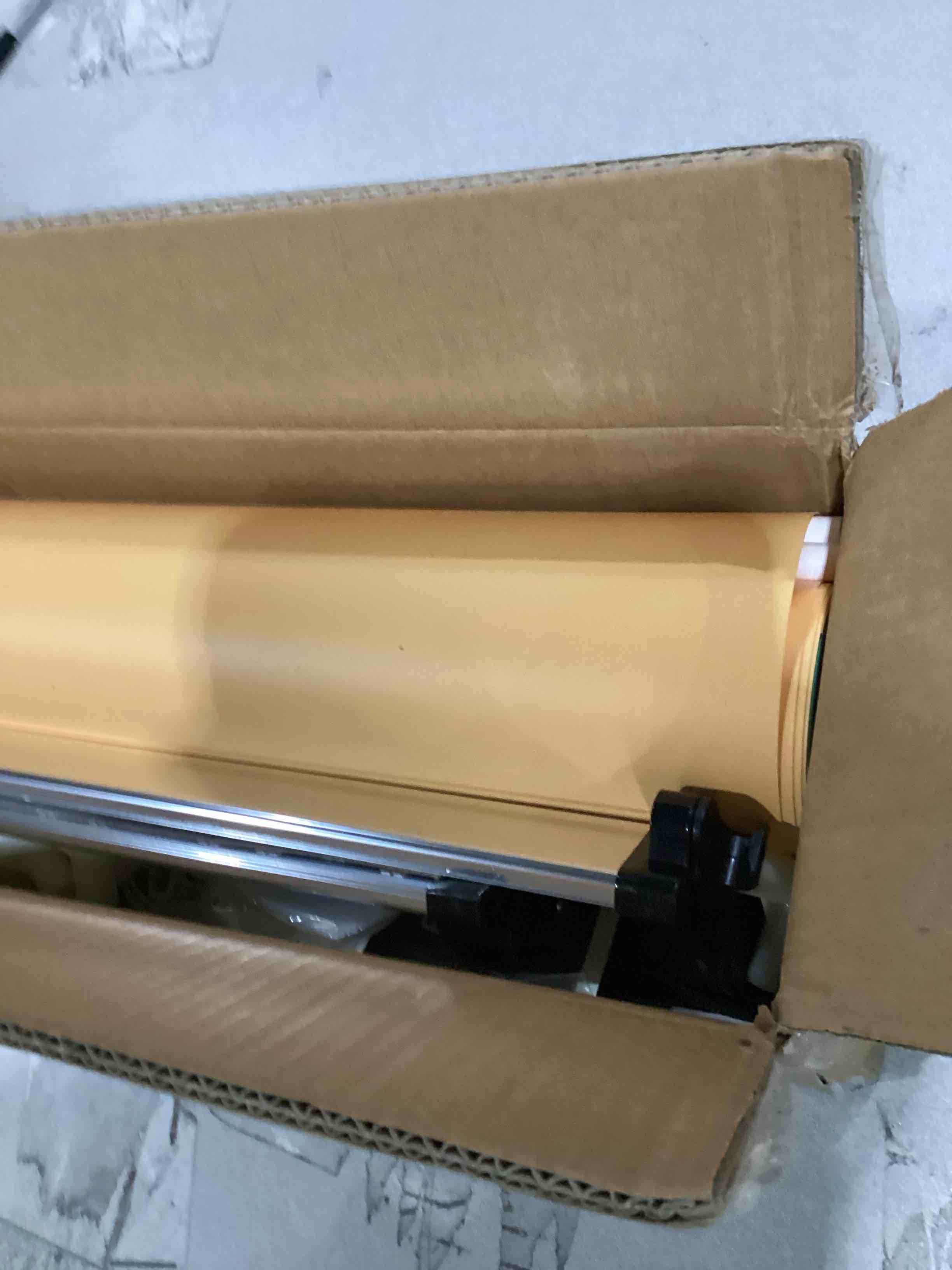 https://s3.amazonaws.com/lotting-images-prod/bidfta/PPE1883456_1746800239608.jpeg