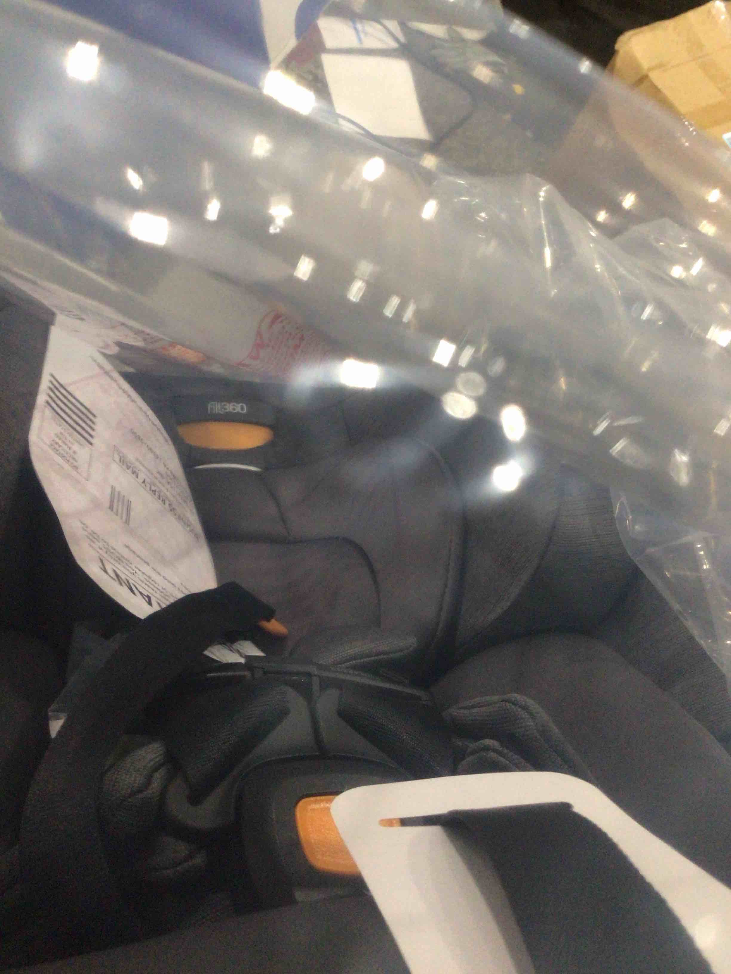 https://s3.amazonaws.com/lotting-images-prod/bidfta/PPE1883838_1747841832886.jpeg