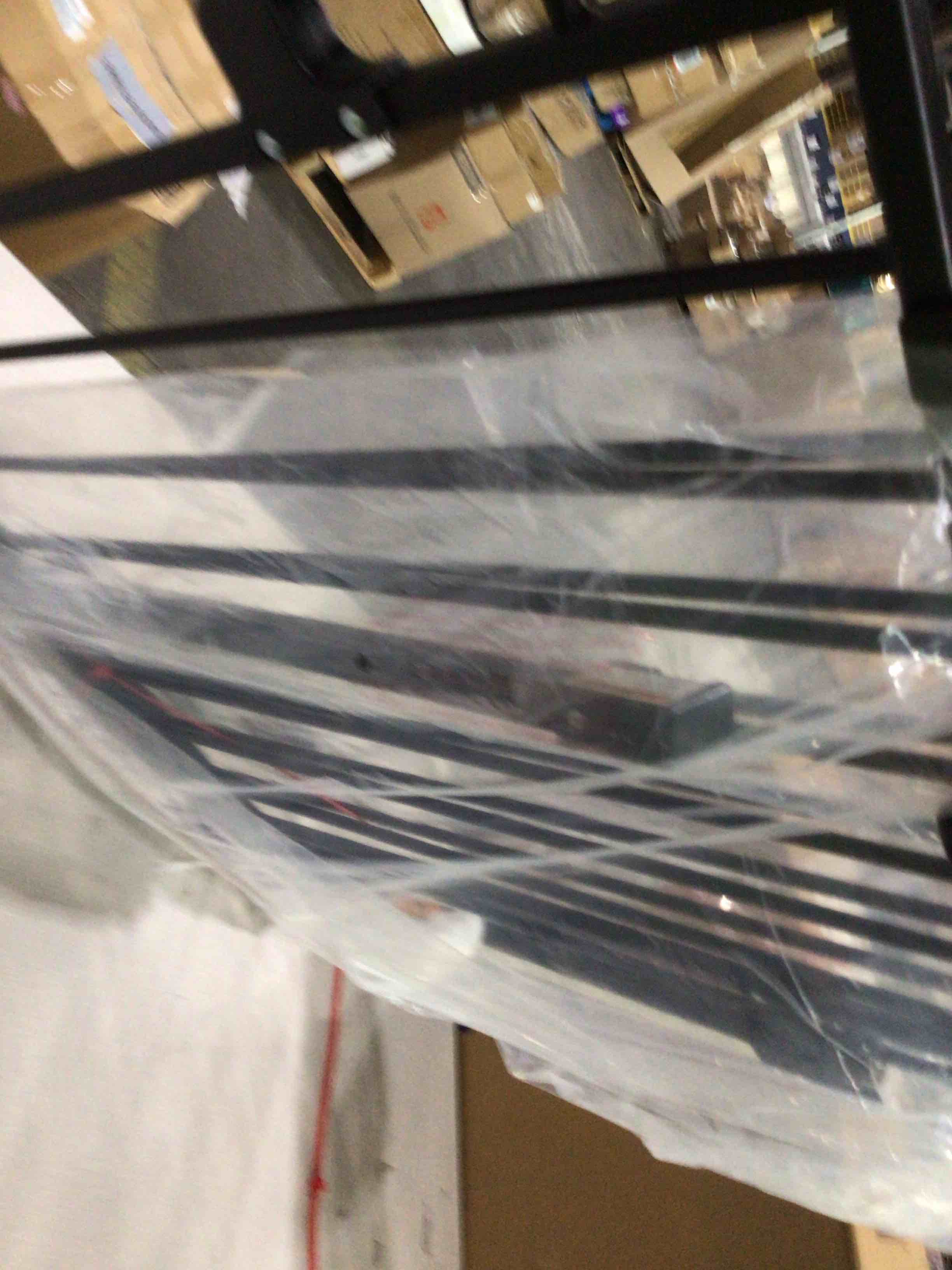 https://s3.amazonaws.com/lotting-images-prod/bidfta/PPE1883840_1747842700350.jpeg