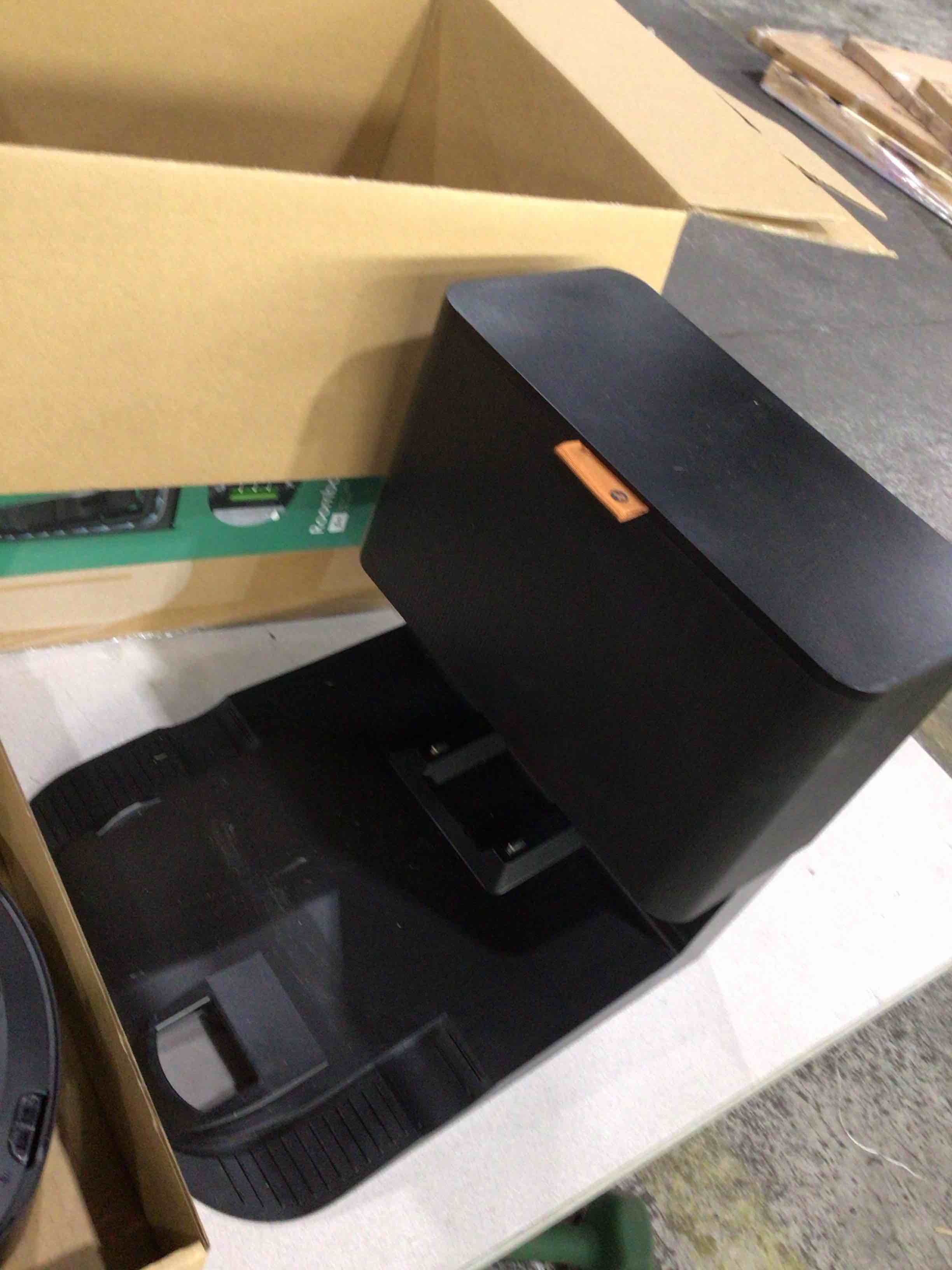 https://s3.amazonaws.com/lotting-images-prod/bidfta/PPE1884026_1748452510286.jpeg