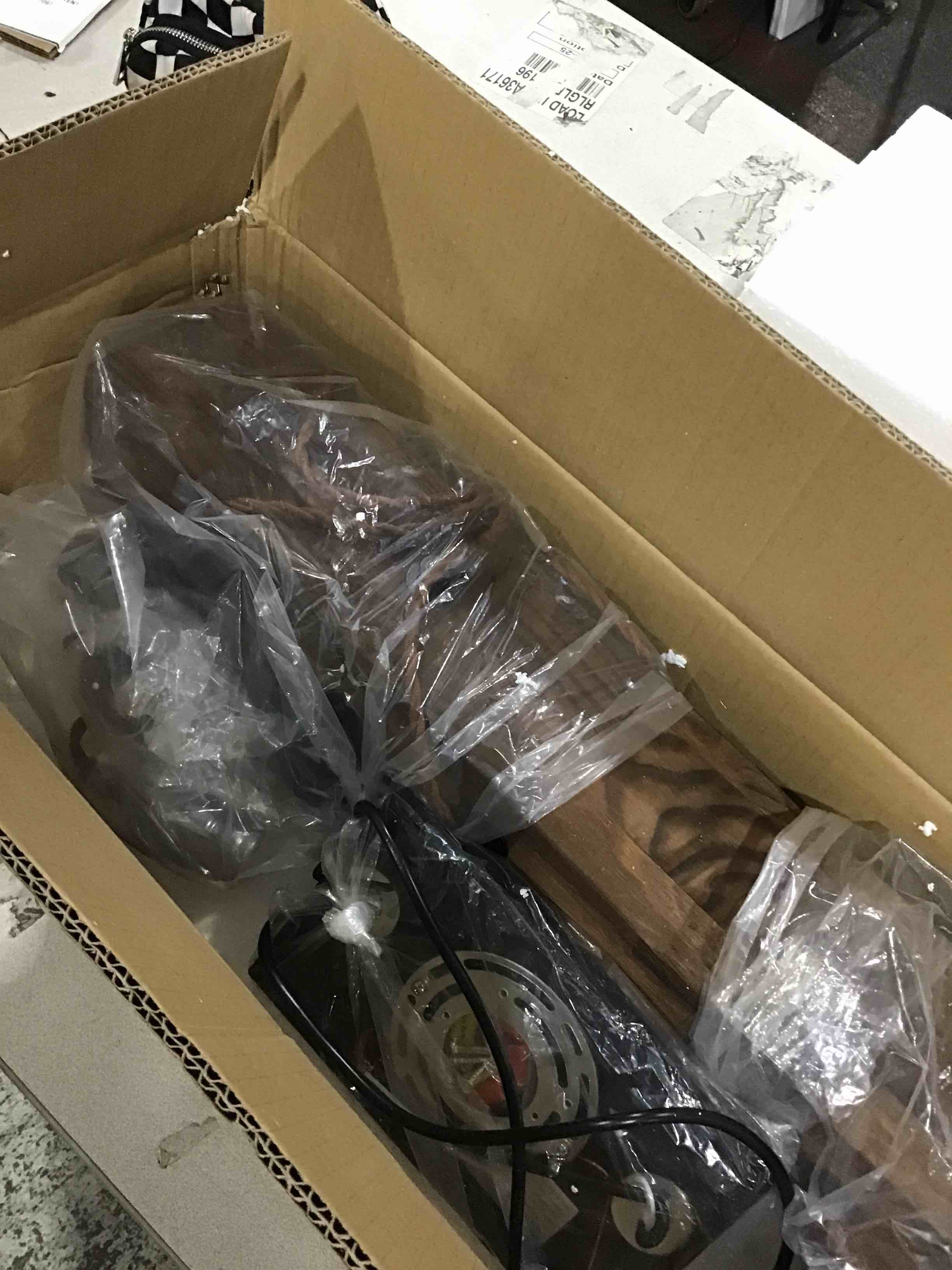https://s3.amazonaws.com/lotting-images-prod/bidfta/PPE1884537_1749562143610.jpeg