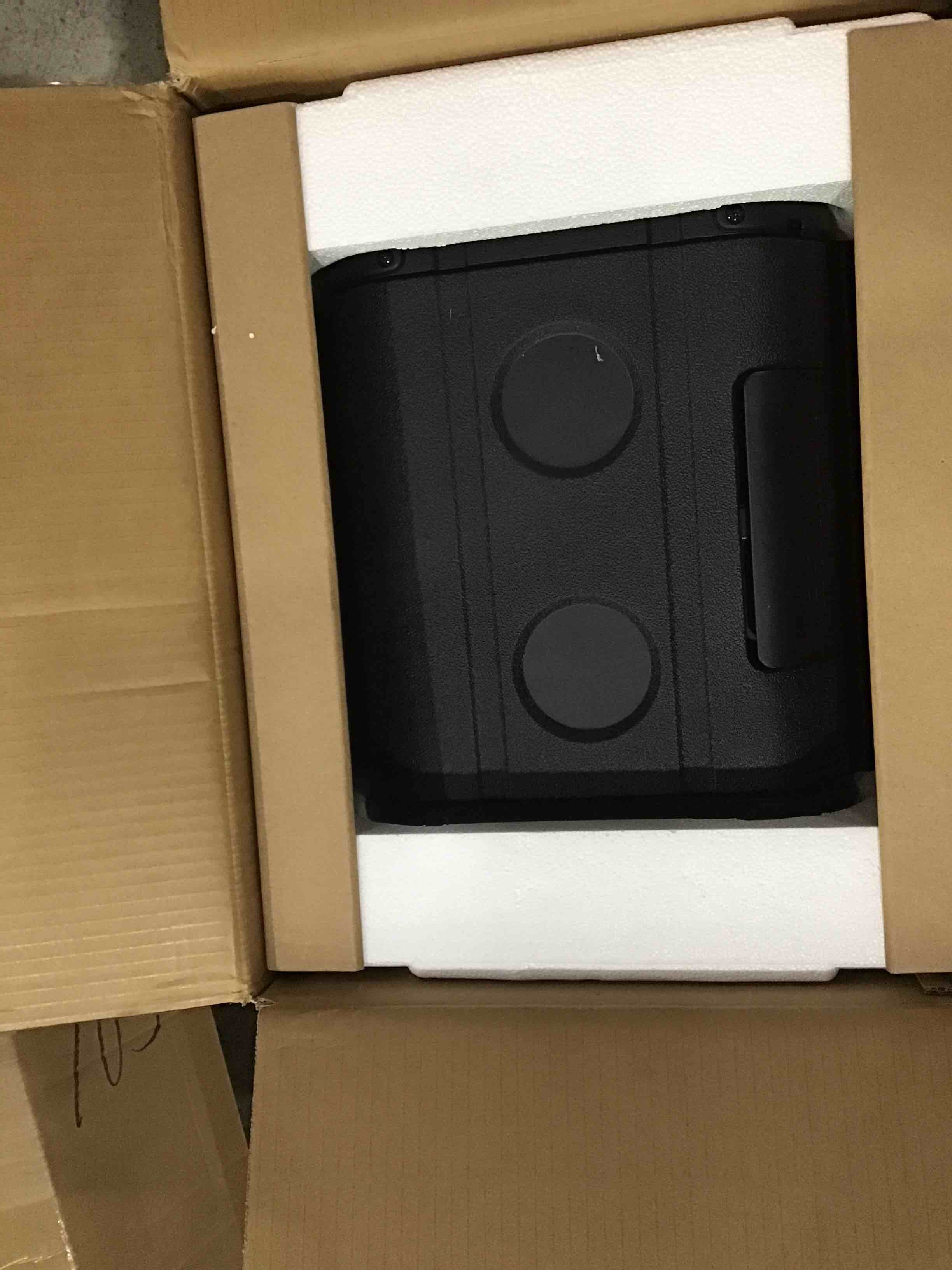 https://s3.amazonaws.com/lotting-images-prod/bidfta/PPE1884547_1749570171418.jpeg
