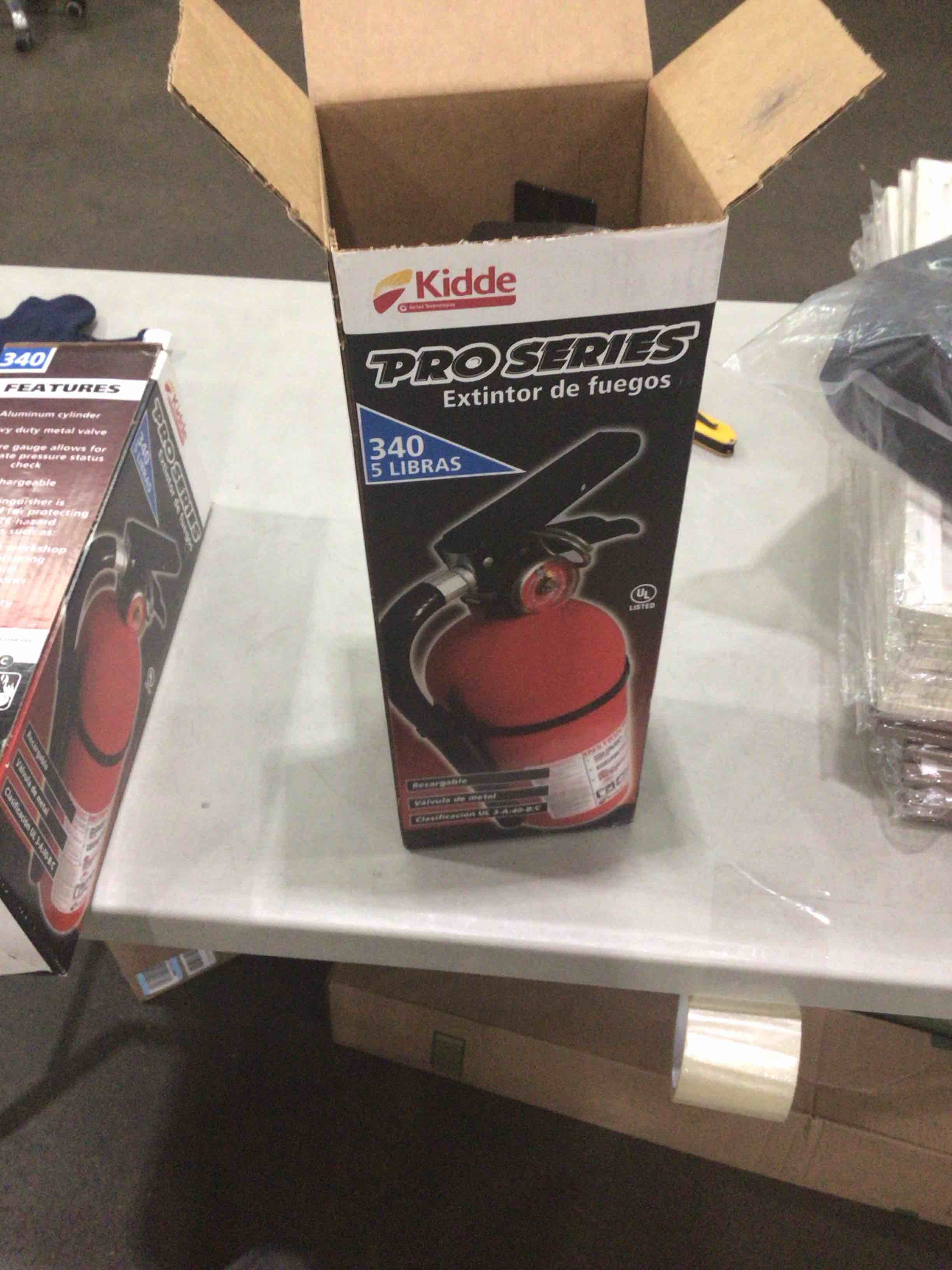 https://s3.amazonaws.com/lotting-images-prod/bidfta/PPE1884977_1750356180907.jpeg