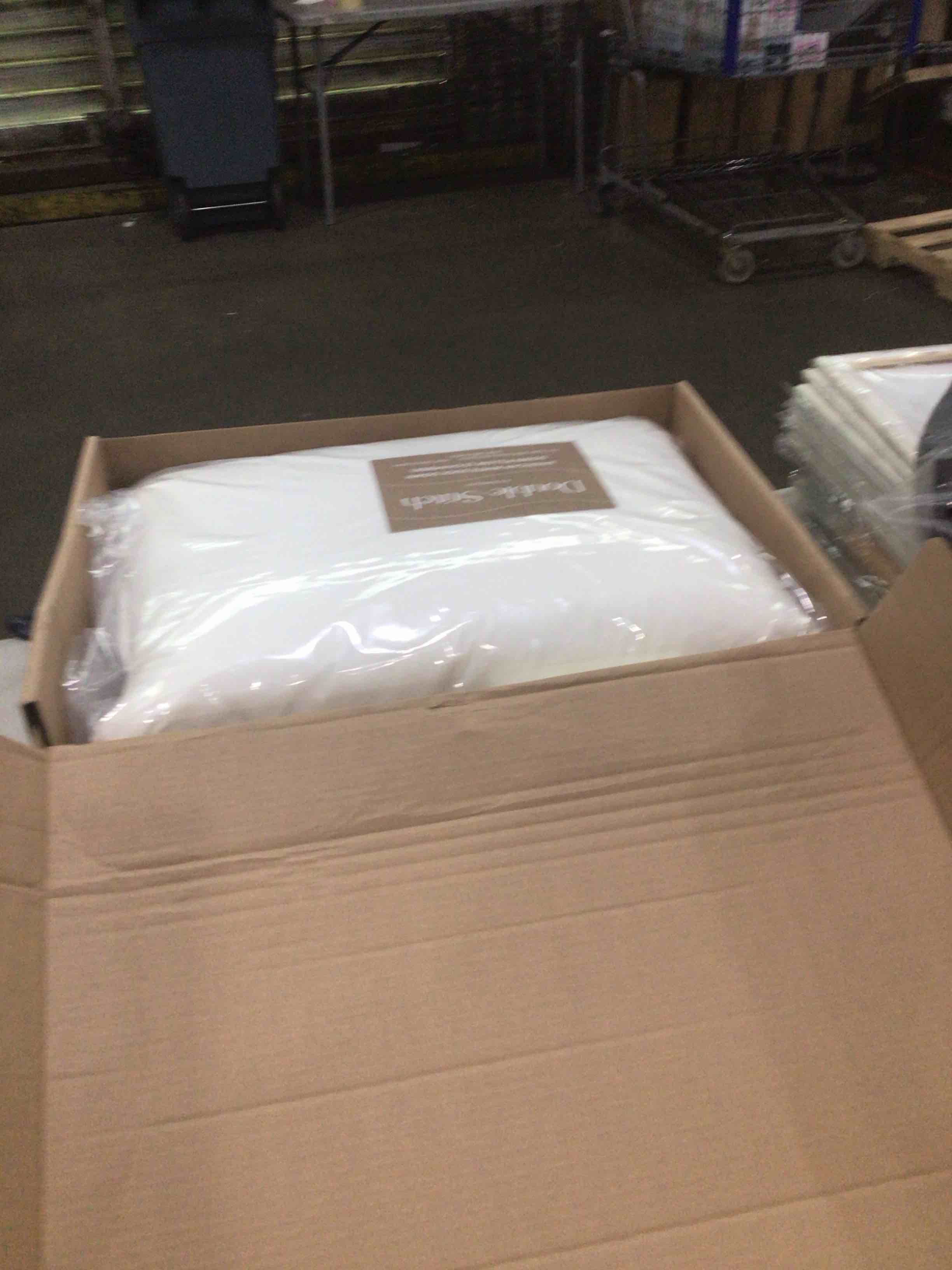 https://s3.amazonaws.com/lotting-images-prod/bidfta/PPE1884992_1750356757095.jpeg