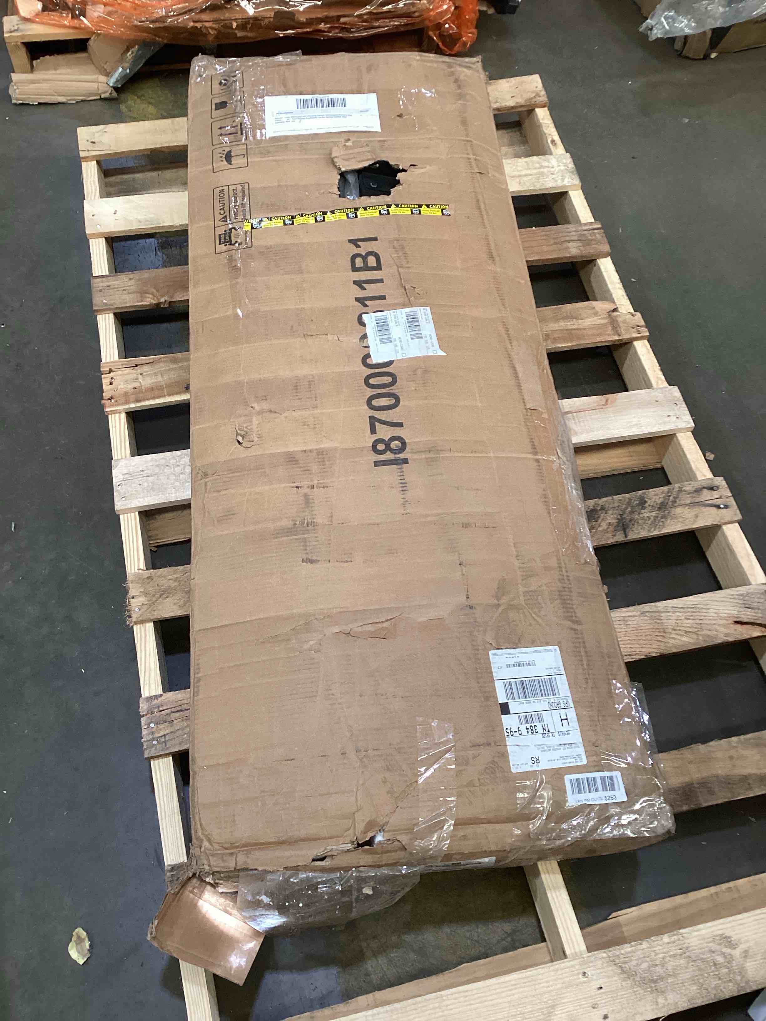 https://s3.amazonaws.com/lotting-images-prod/bidfta/PPE1885028_1741293732532.jpeg