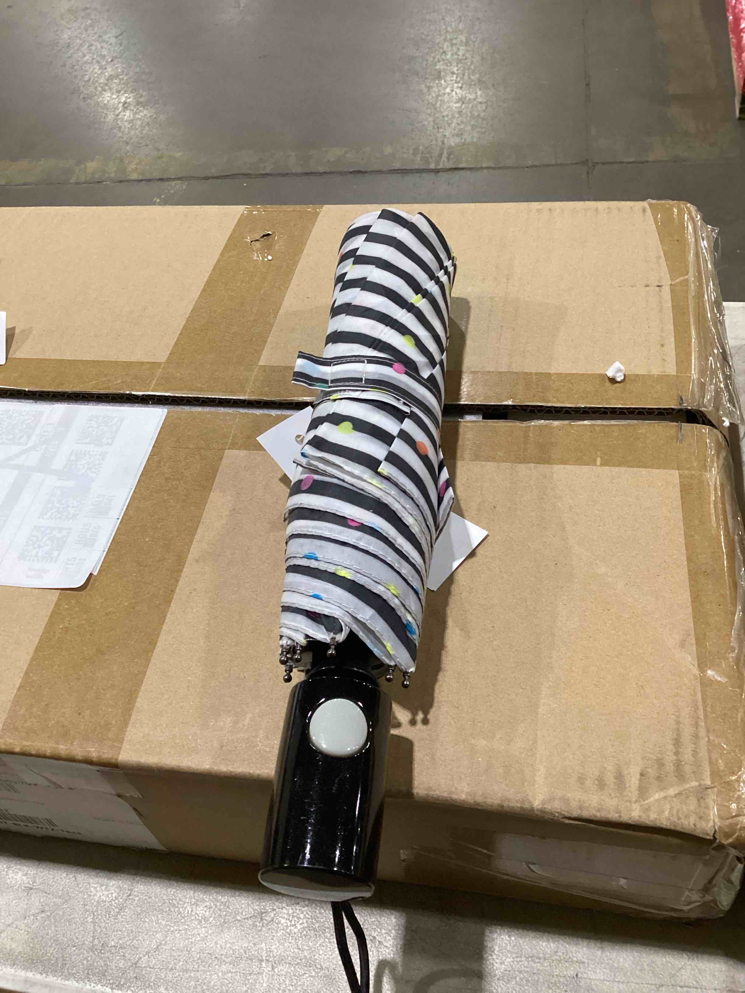 https://s3.amazonaws.com/lotting-images-prod/bidfta/PPE1886617_1743163533590.jpeg