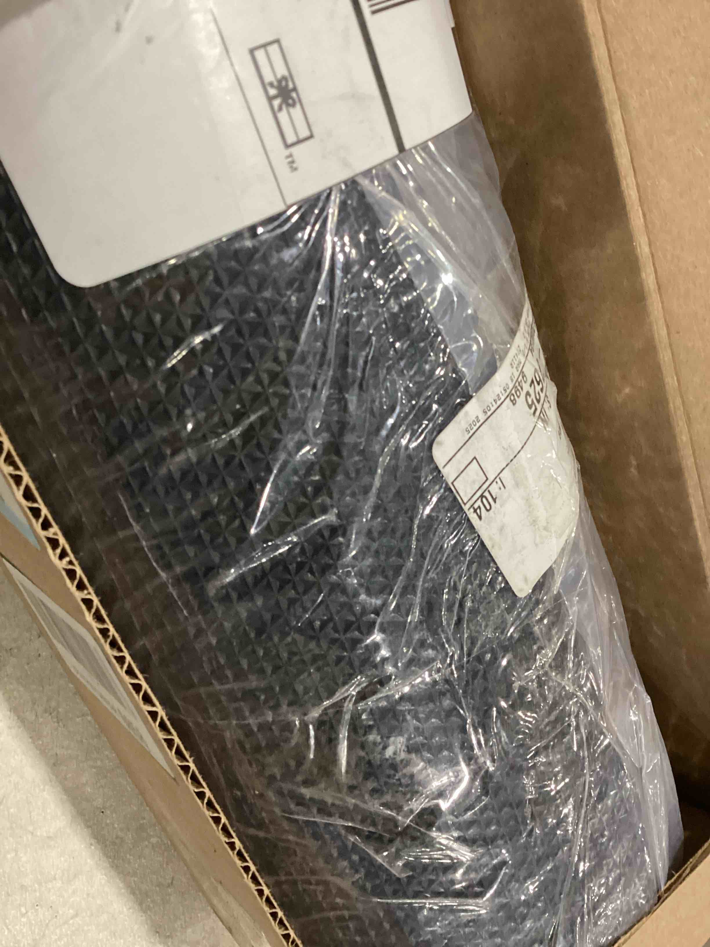 https://s3.amazonaws.com/lotting-images-prod/bidfta/PPE1886944_1743685012368.jpeg