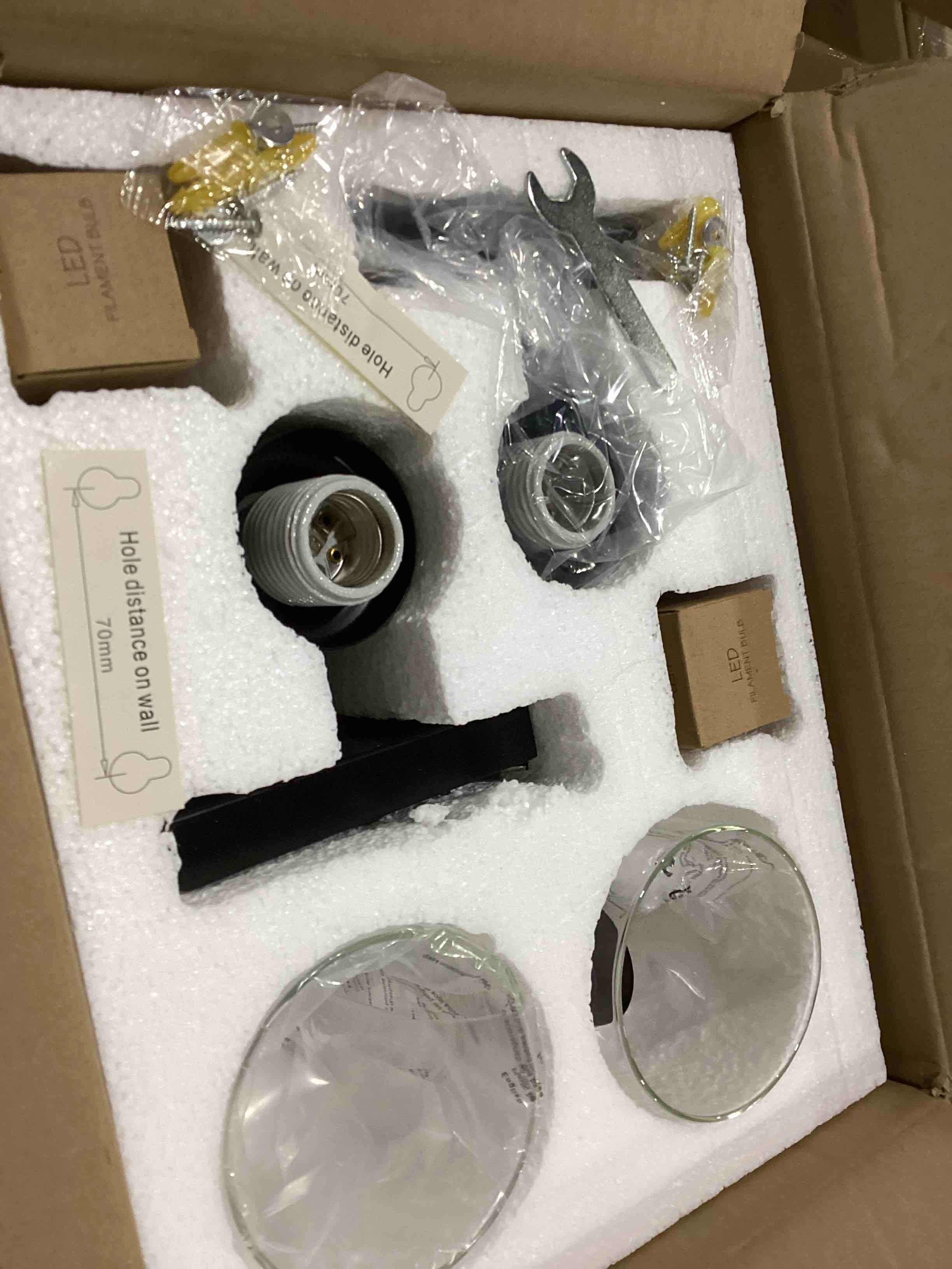 https://s3.amazonaws.com/lotting-images-prod/bidfta/PPE1886985_1743697886157.jpeg