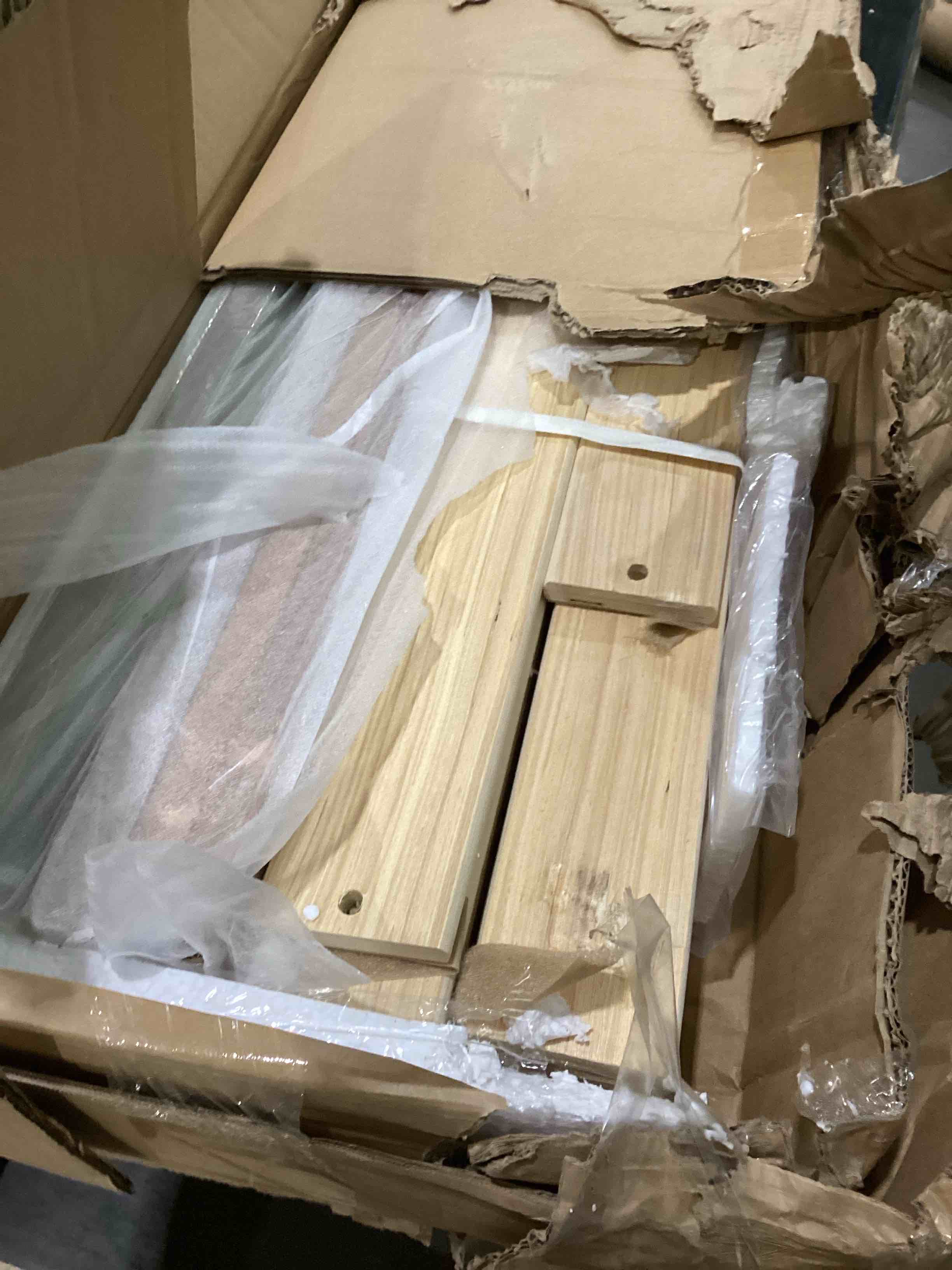 https://s3.amazonaws.com/lotting-images-prod/bidfta/PPE1887375_1744296816660.jpeg