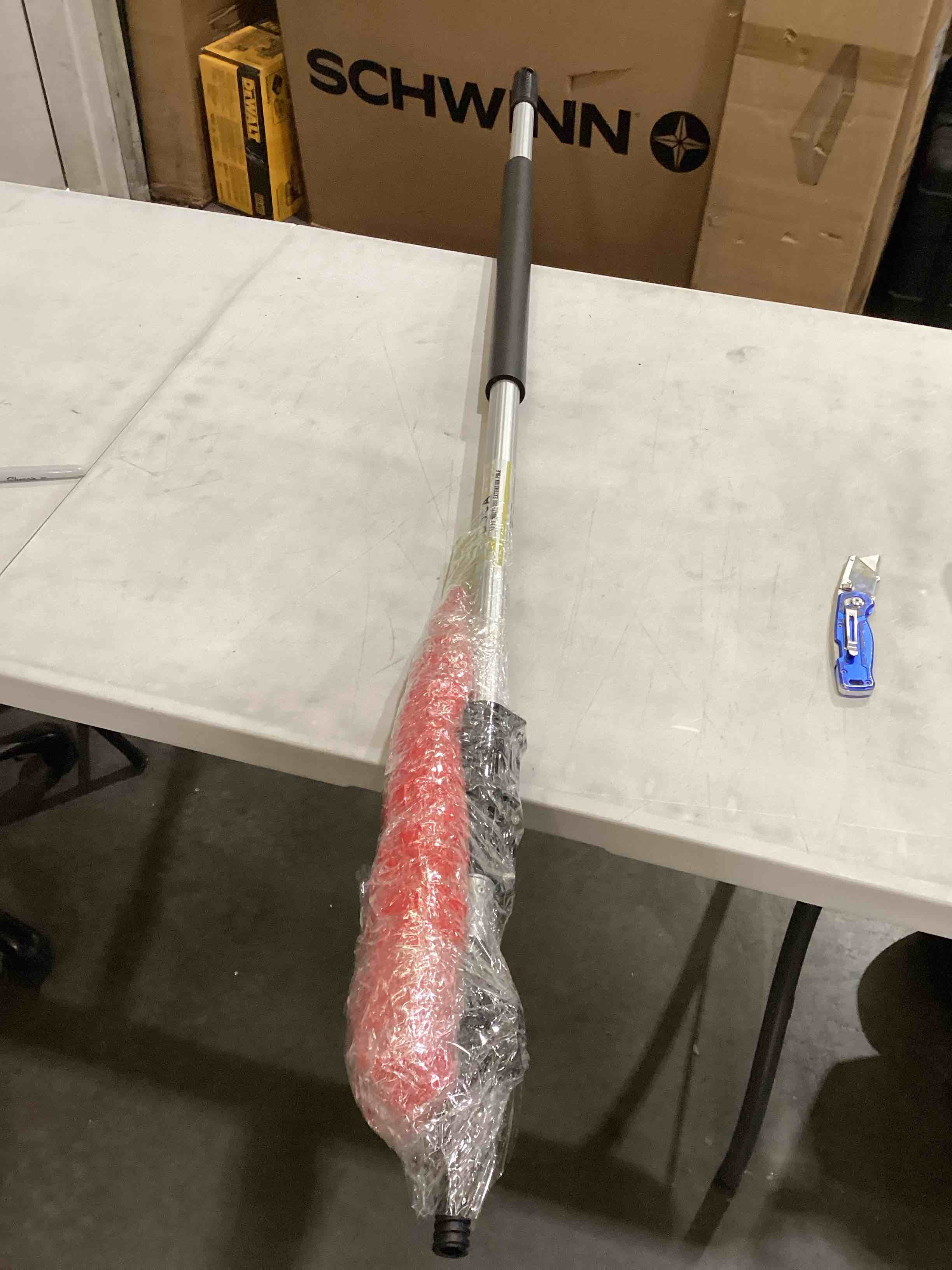 https://s3.amazonaws.com/lotting-images-prod/bidfta/PPE1887809_1745862301260.jpeg