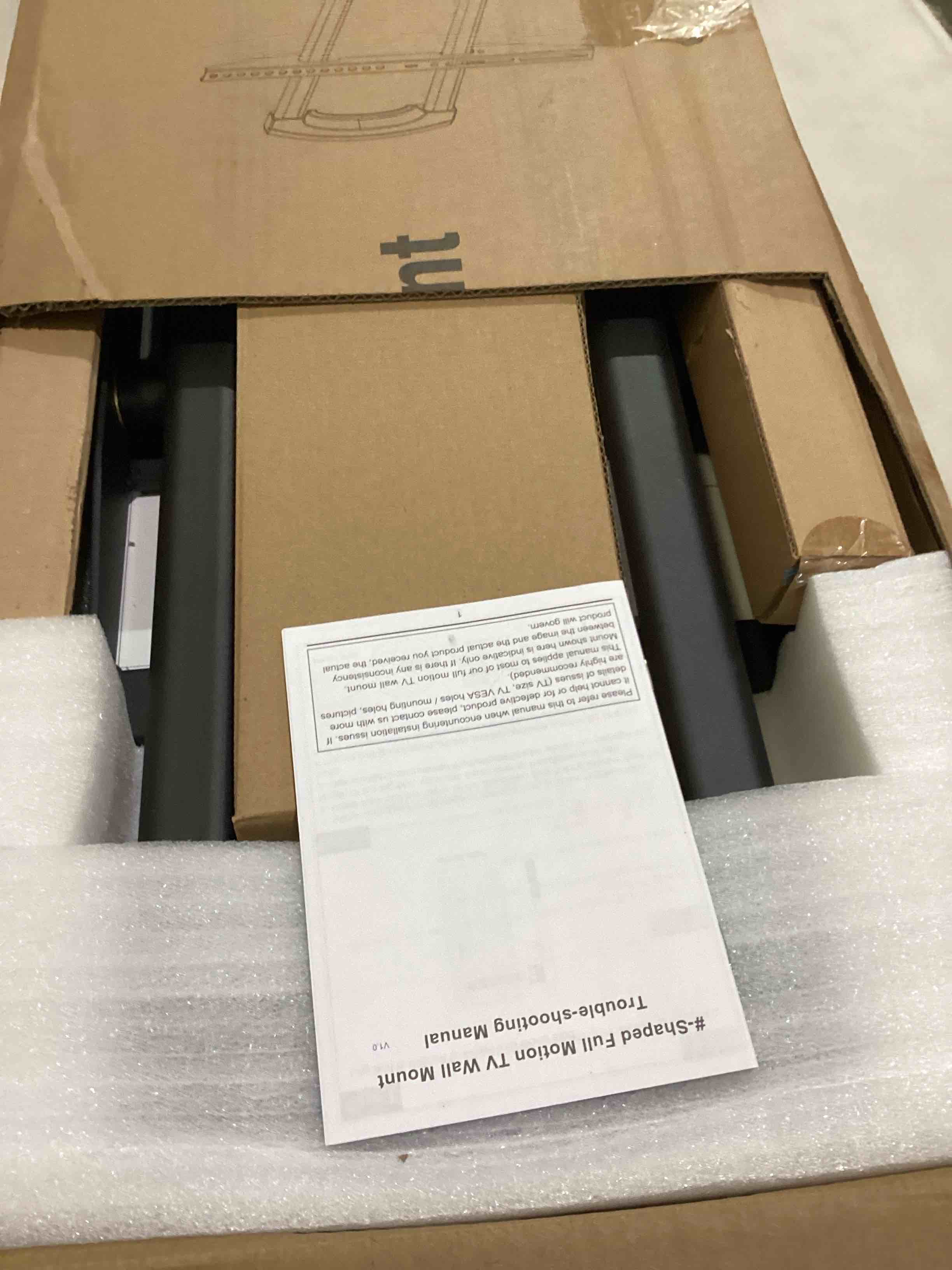 https://s3.amazonaws.com/lotting-images-prod/bidfta/PPE1887939_1746648784381.jpeg