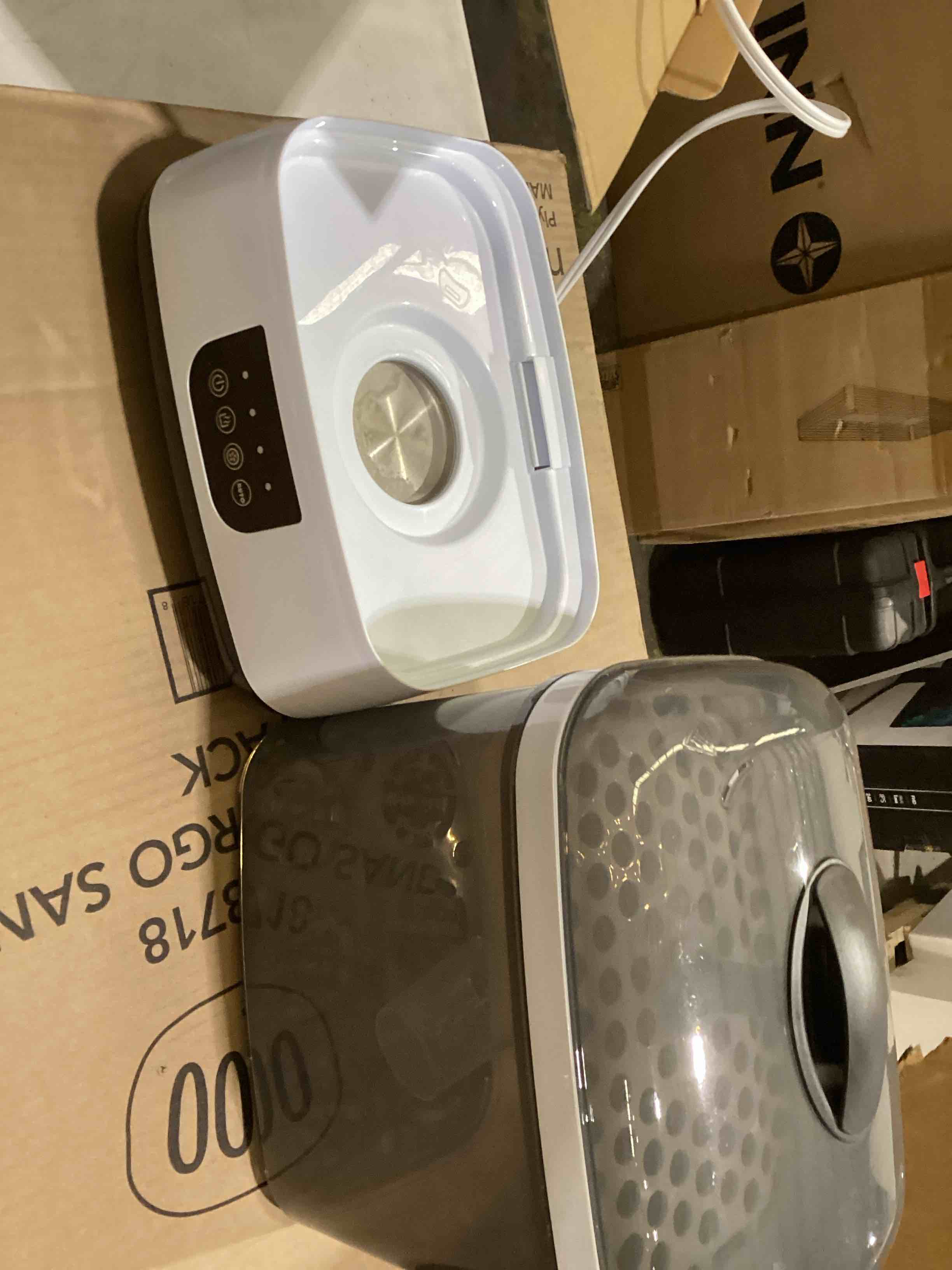 https://s3.amazonaws.com/lotting-images-prod/bidfta/PPE1887982_1746718728493.jpeg