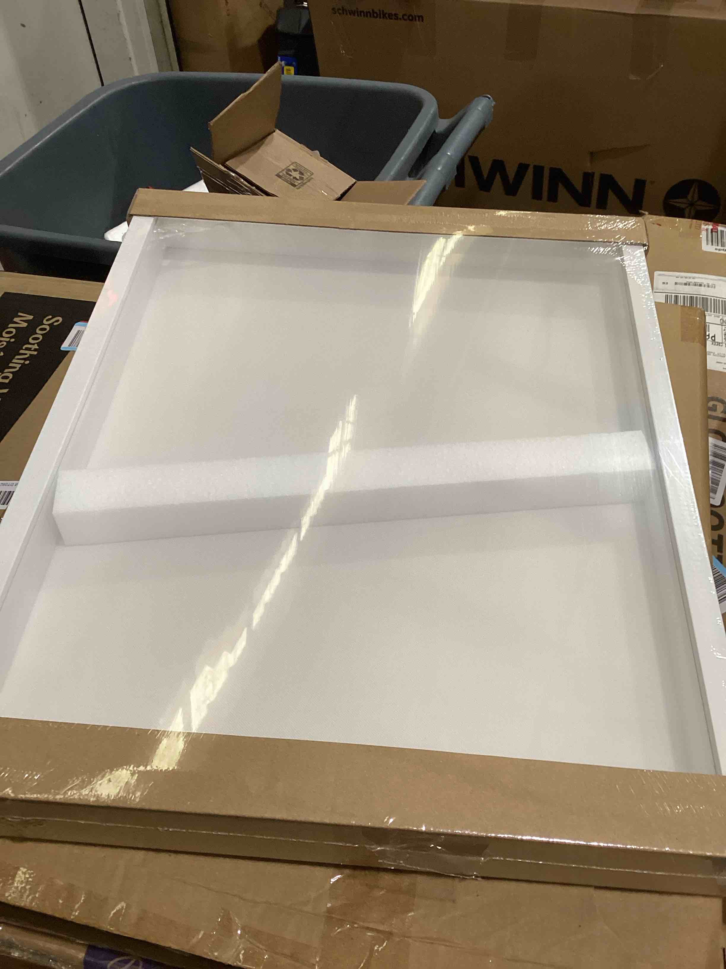 https://s3.amazonaws.com/lotting-images-prod/bidfta/PPE1887989_1746721760936.jpeg