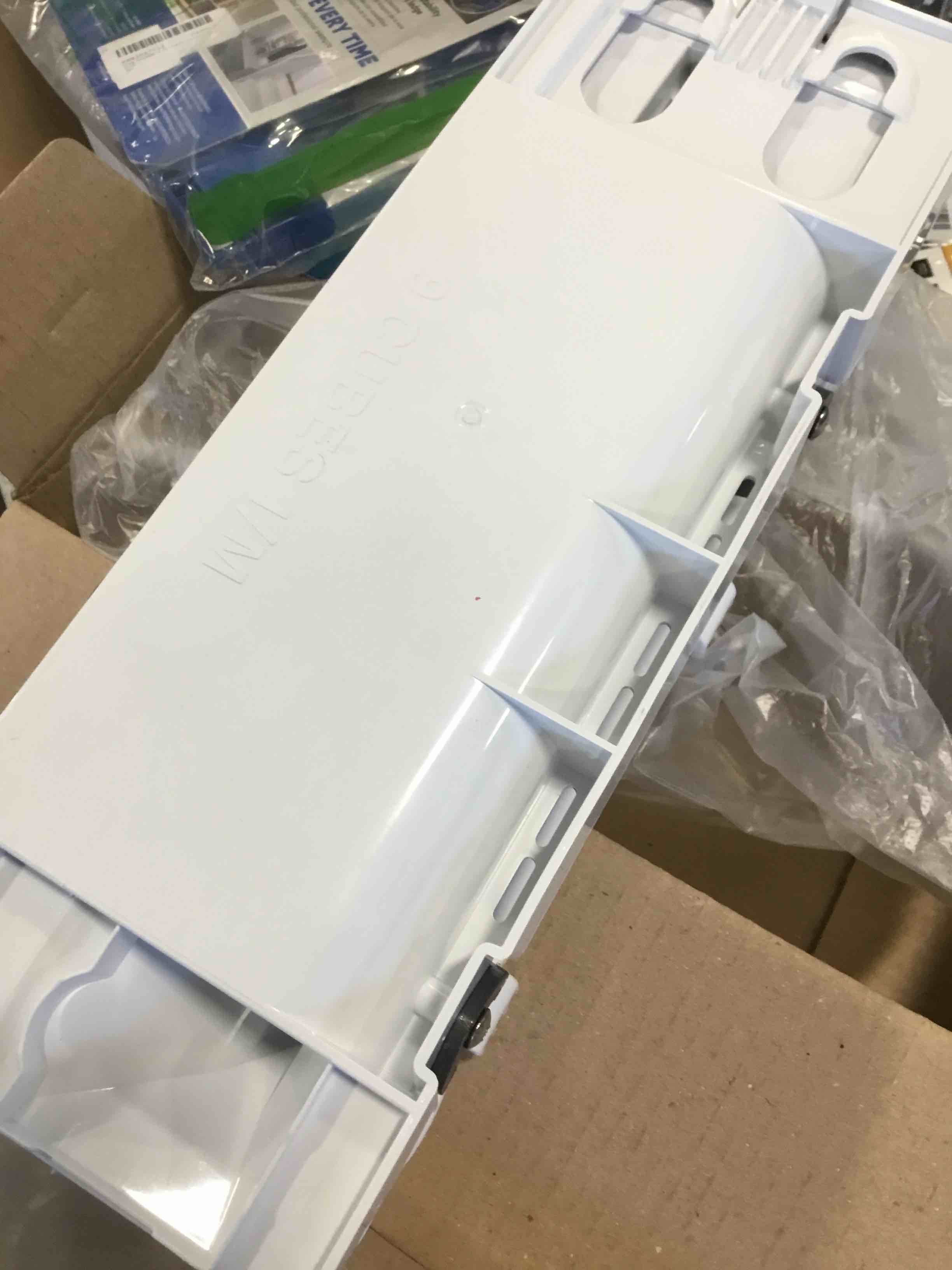 https://s3.amazonaws.com/lotting-images-prod/bidfta/PPE1888801_1733425040934.jpeg