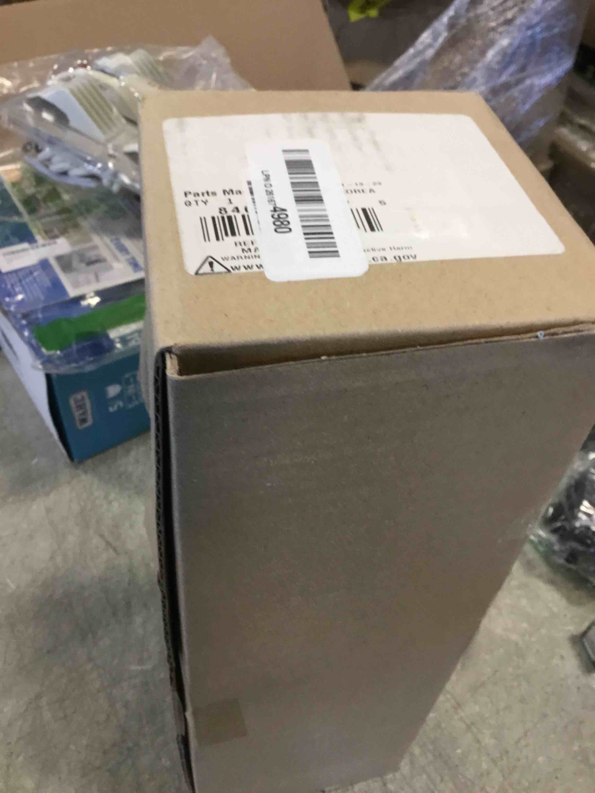 https://s3.amazonaws.com/lotting-images-prod/bidfta/PPE1888801_1733425063537.jpeg