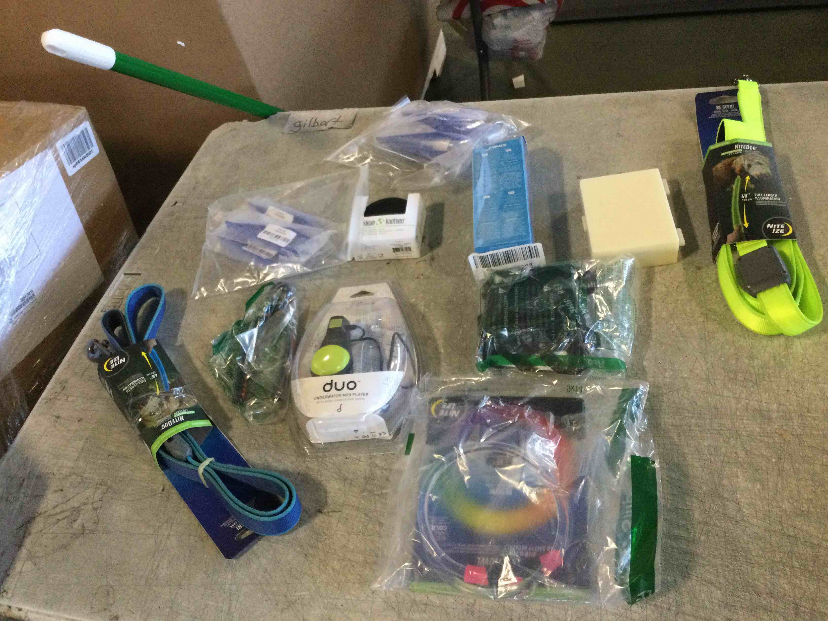 ASSORTED OF. MISCELLANEOUS INCLUDED, FINIS SWIMMIES , FINIS DUO UNDERWATER, KLEAN KANTEEN WIDE LOOP CAP AND MORE