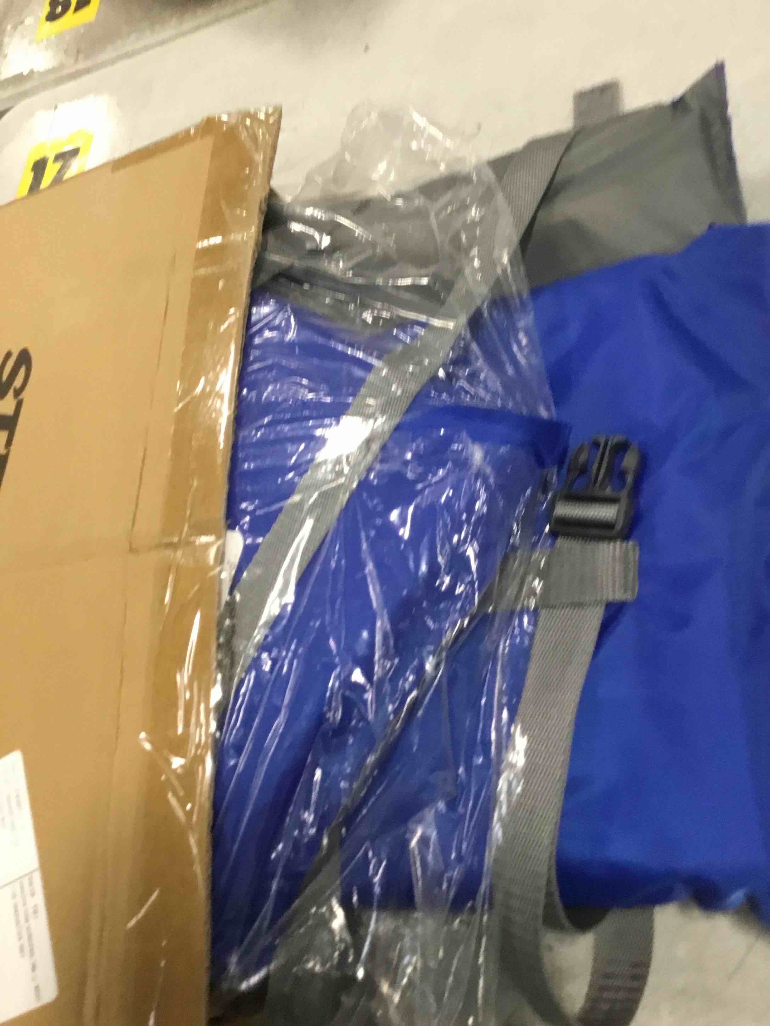 https://s3.amazonaws.com/lotting-images-prod/bidfta/PPE1895527_1734625091016.jpeg