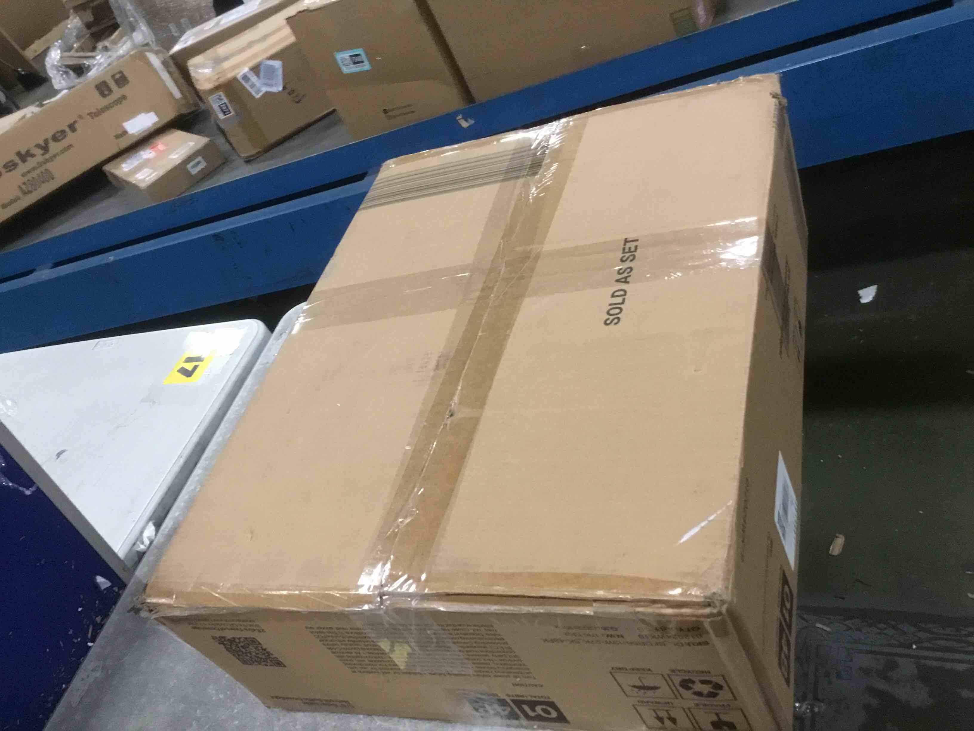 https://s3.amazonaws.com/lotting-images-prod/bidfta/PPE1895730_1734705069231.jpeg
