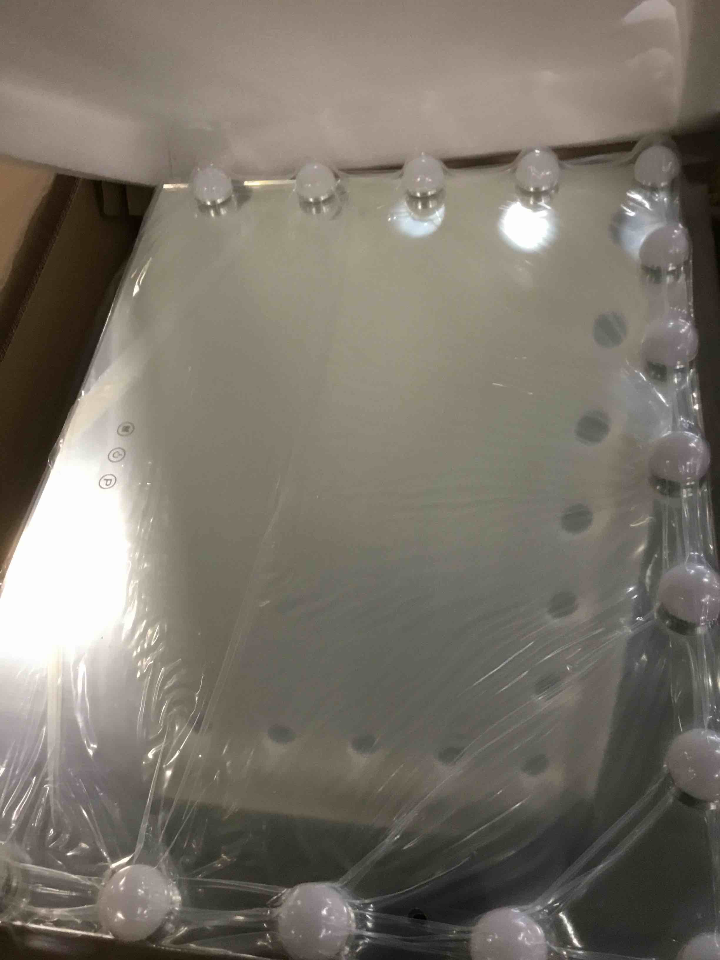 https://s3.amazonaws.com/lotting-images-prod/bidfta/PPE1895992_1734981032671.jpeg