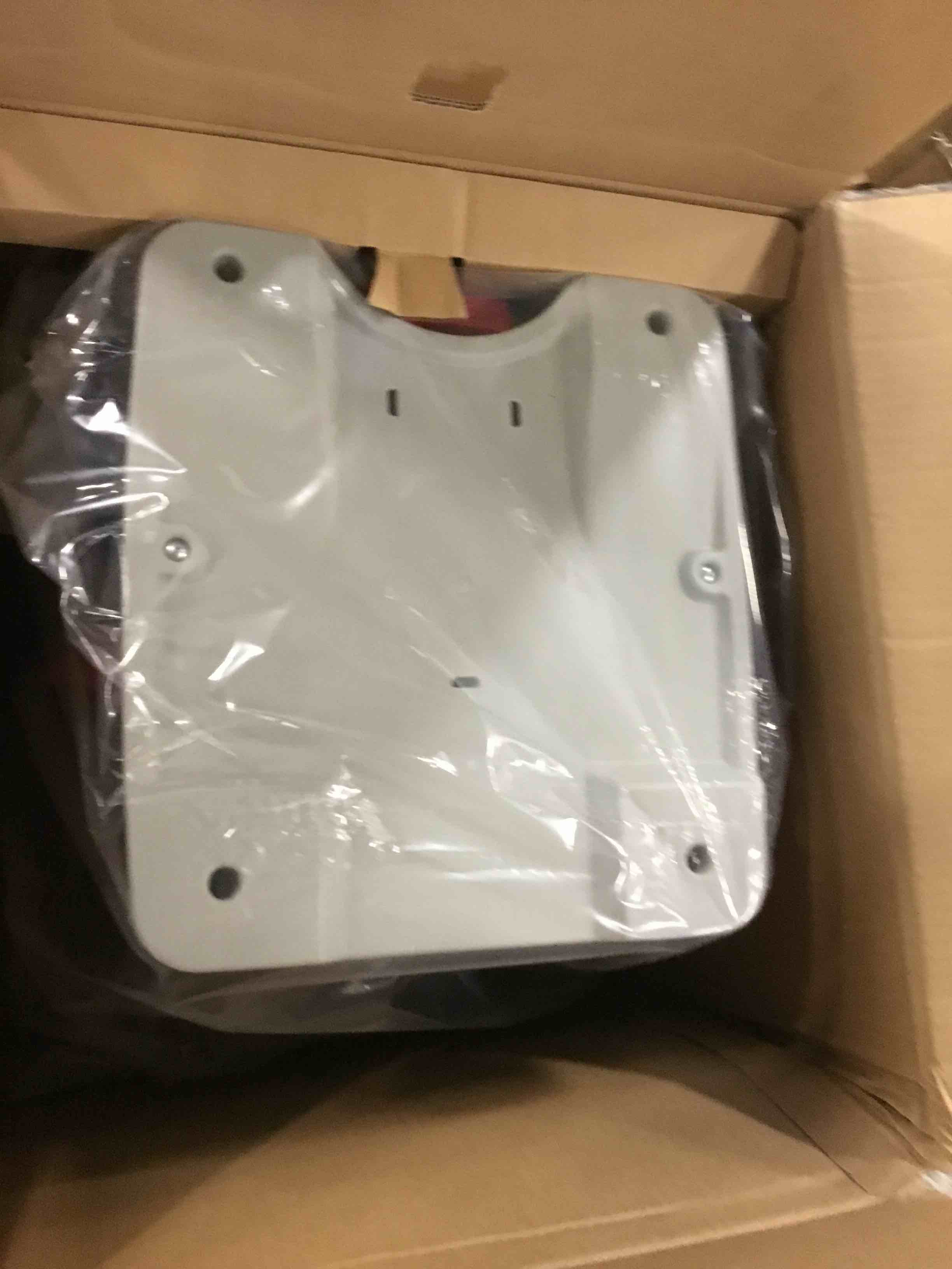 https://s3.amazonaws.com/lotting-images-prod/bidfta/PPE1896346_1735829538023.jpeg