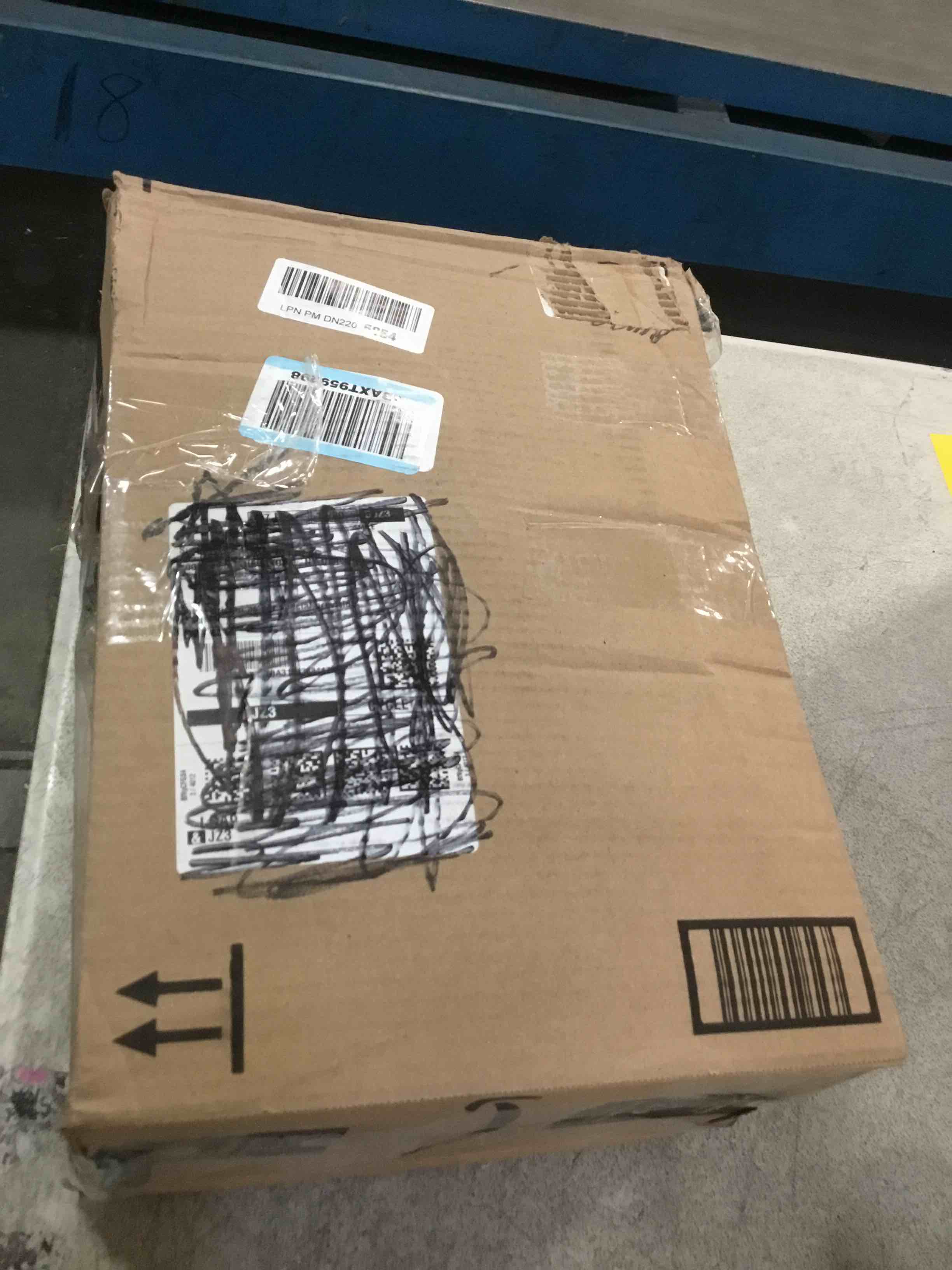 https://s3.amazonaws.com/lotting-images-prod/bidfta/PPE1896757_1736347329948.jpeg