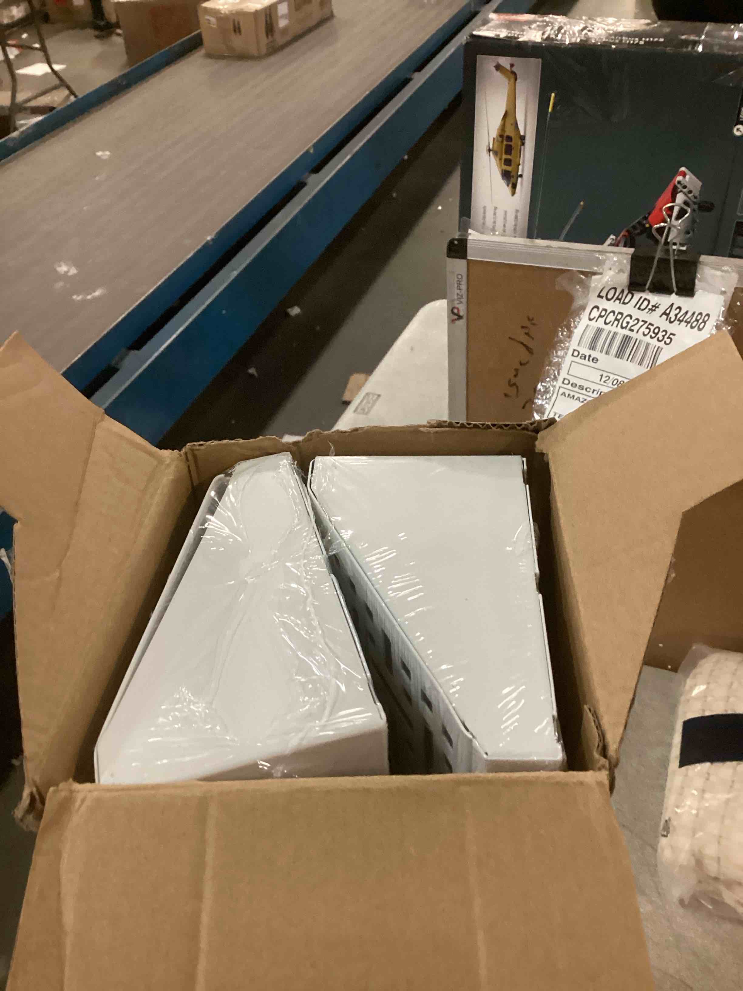 https://s3.amazonaws.com/lotting-images-prod/bidfta/PPE1897101_1733983064061.jpeg