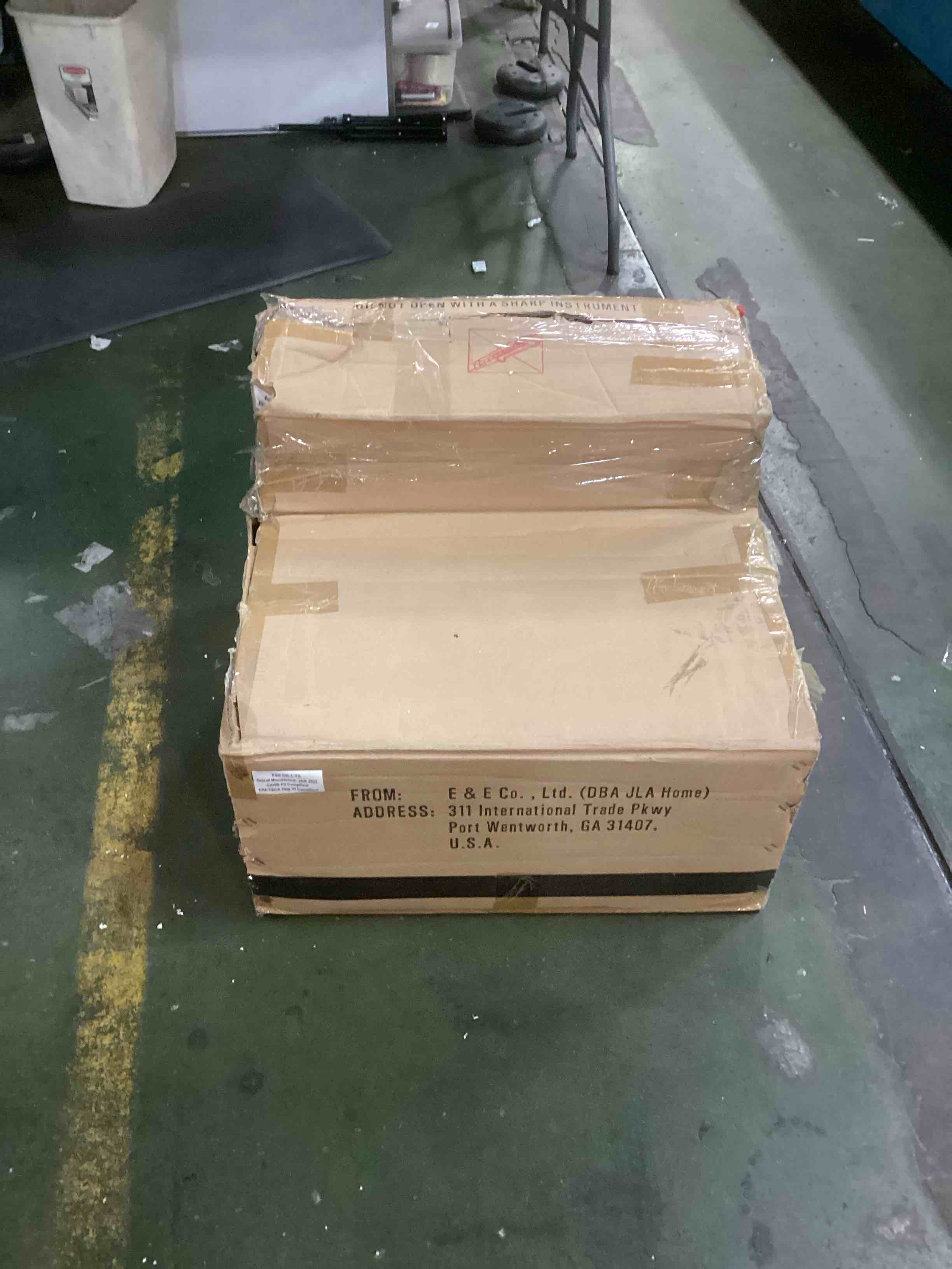 https://s3.amazonaws.com/lotting-images-prod/bidfta/PPE1897346_1734134017218.jpeg