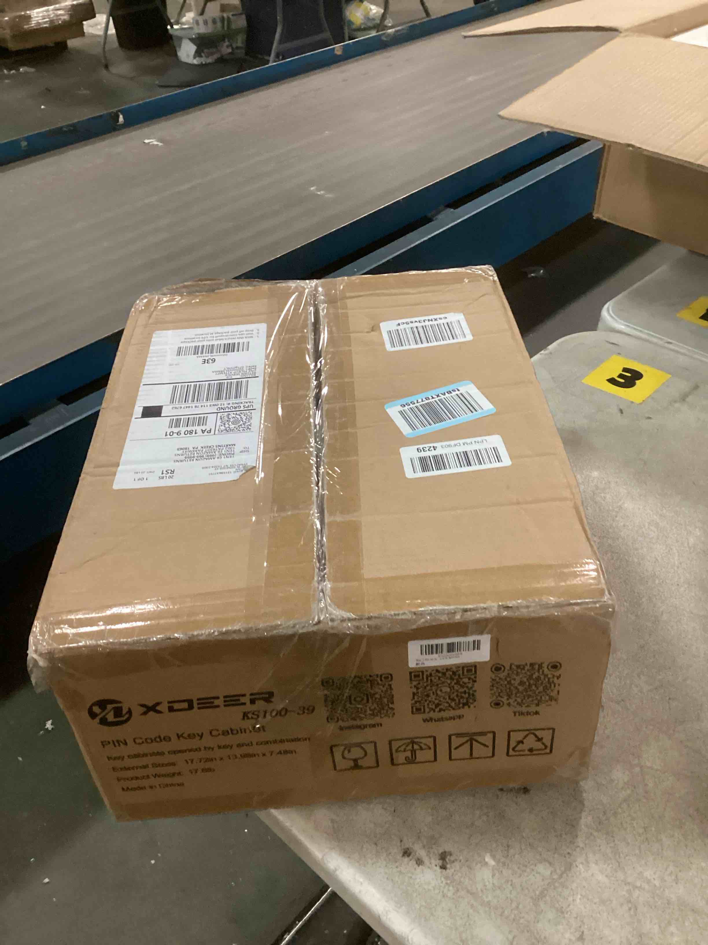 https://s3.amazonaws.com/lotting-images-prod/bidfta/PPE1897392_1734144177480.jpeg