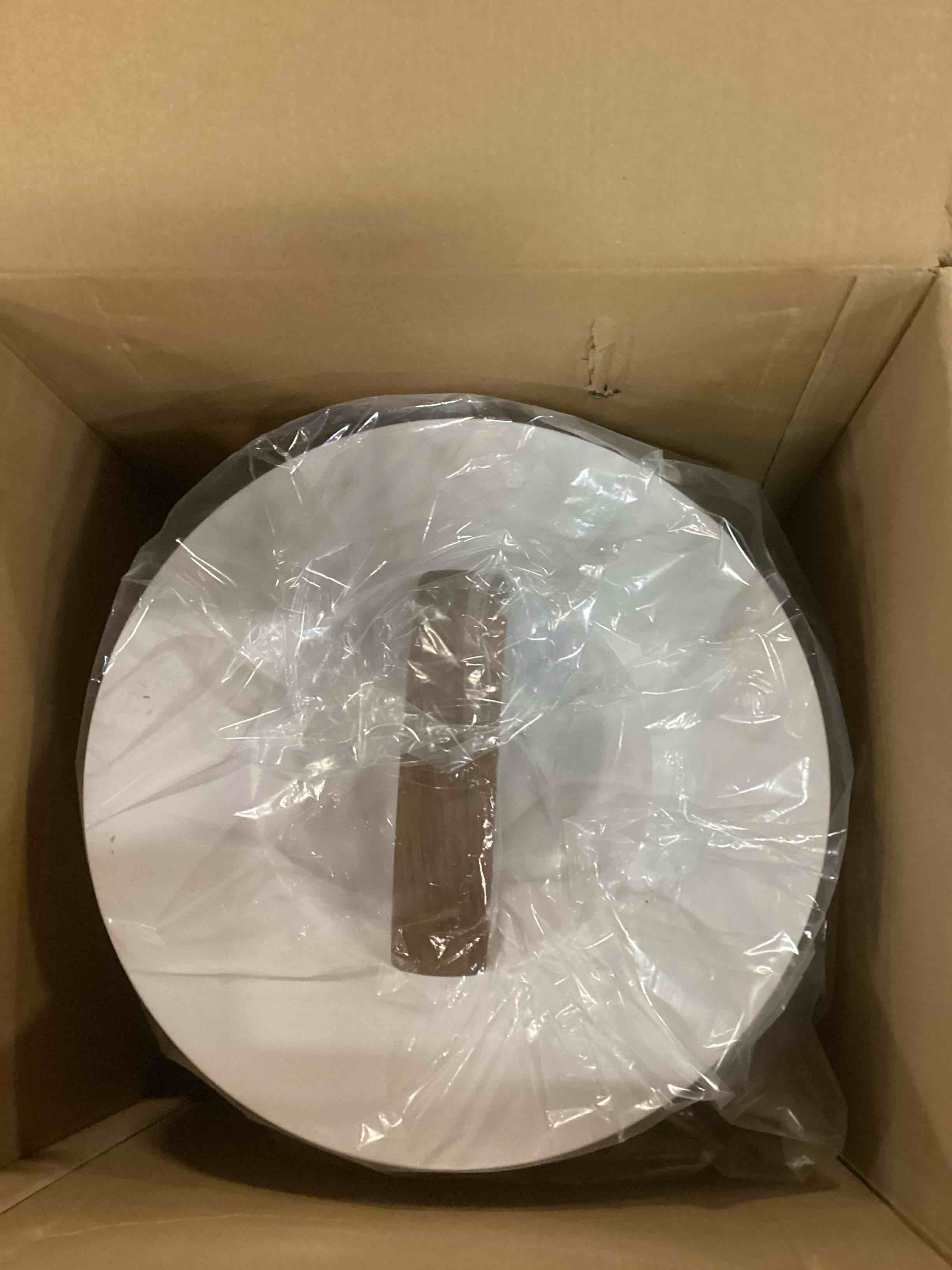 https://s3.amazonaws.com/lotting-images-prod/bidfta/PPE1897466_1734153795184.jpeg
