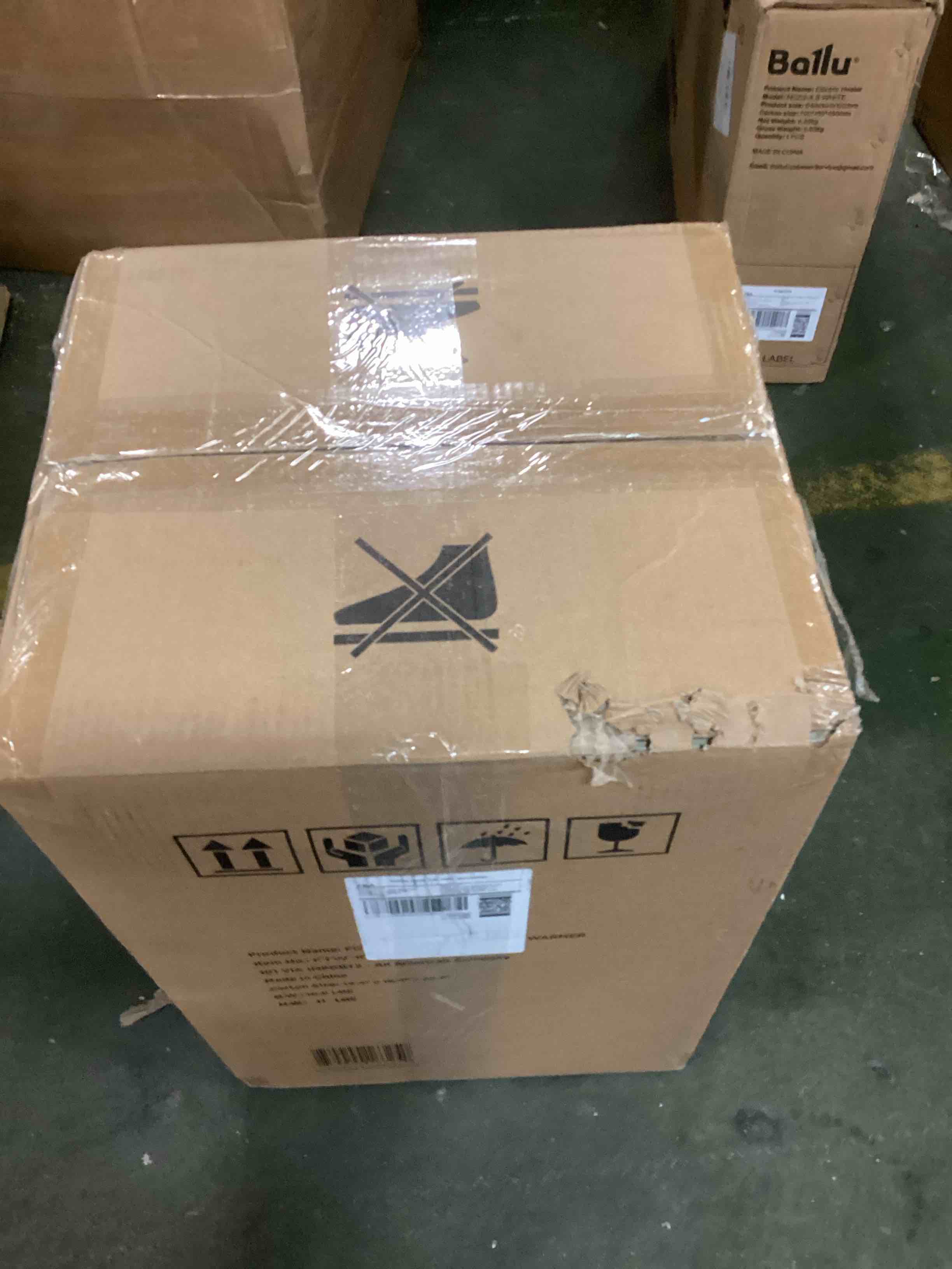 https://s3.amazonaws.com/lotting-images-prod/bidfta/PPE1897466_1734153844246.jpeg