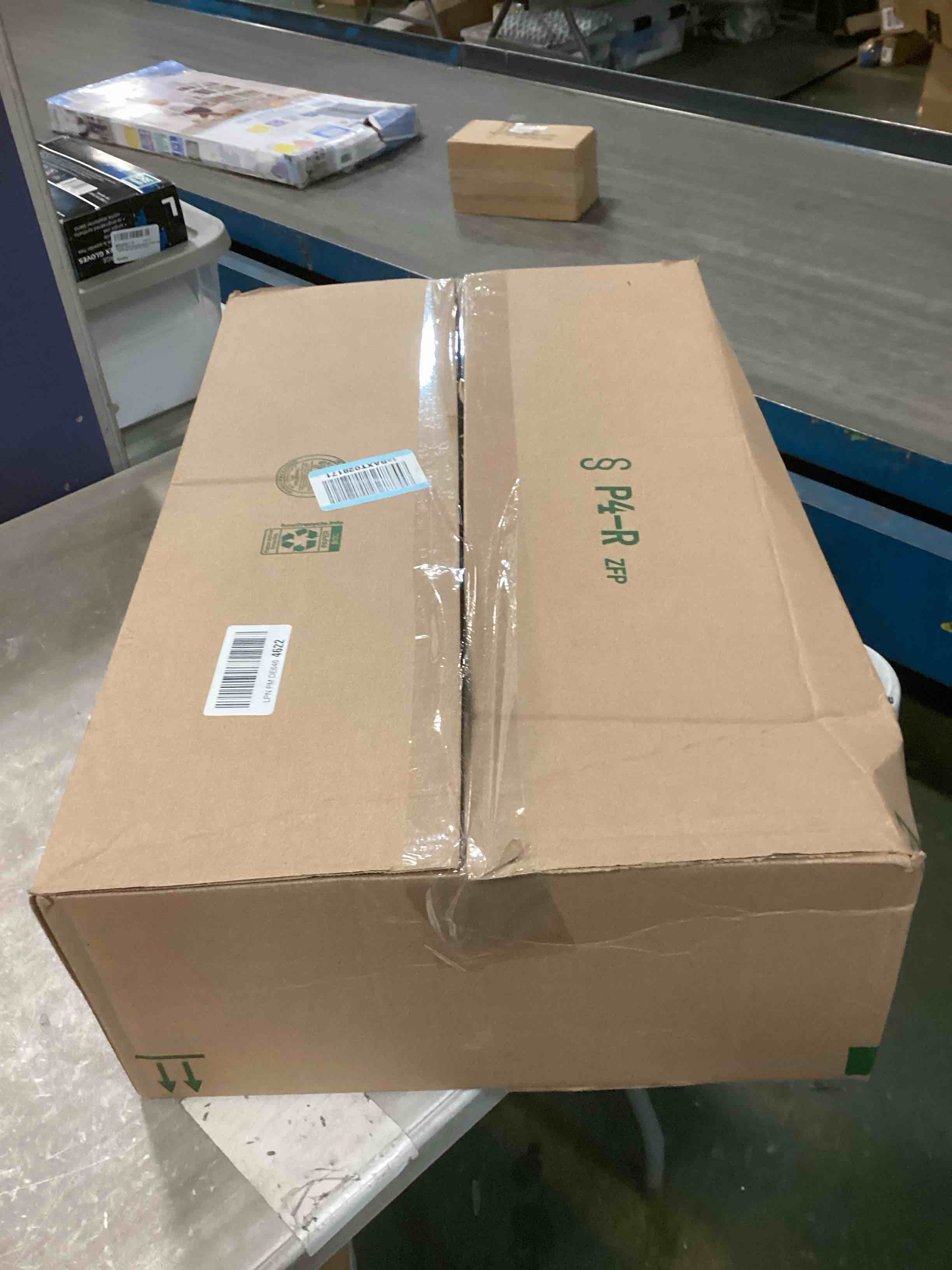 https://s3.amazonaws.com/lotting-images-prod/bidfta/PPE1897504_1734178199655.jpeg