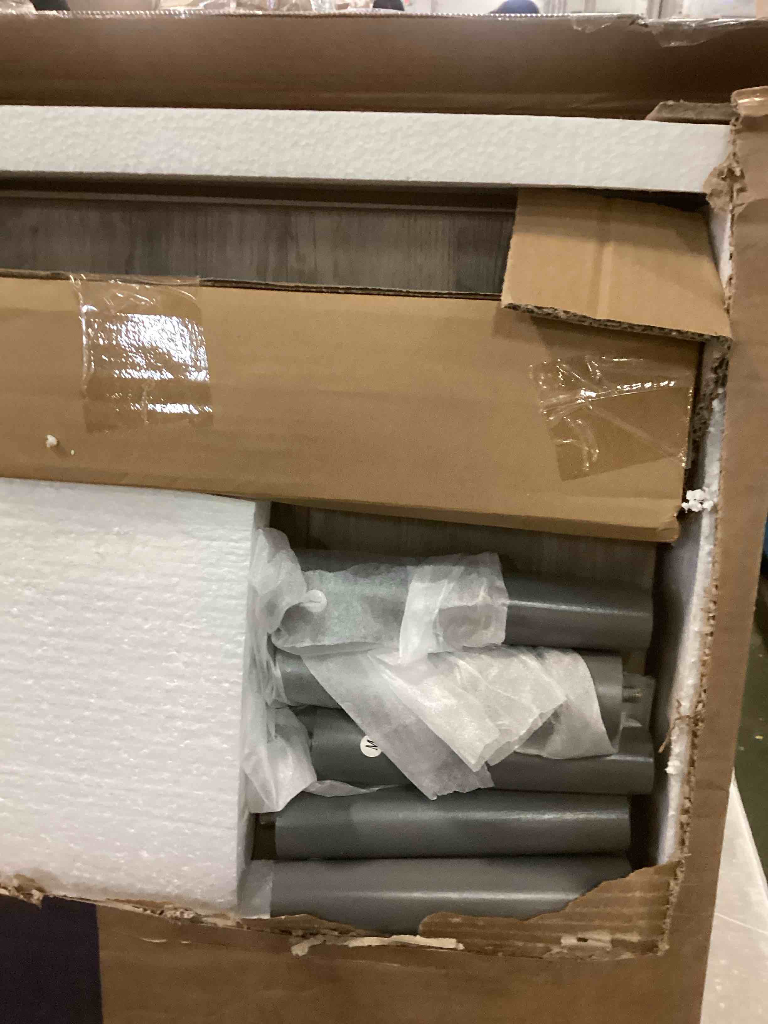 https://s3.amazonaws.com/lotting-images-prod/bidfta/PPE1897615_1734193310702.jpeg