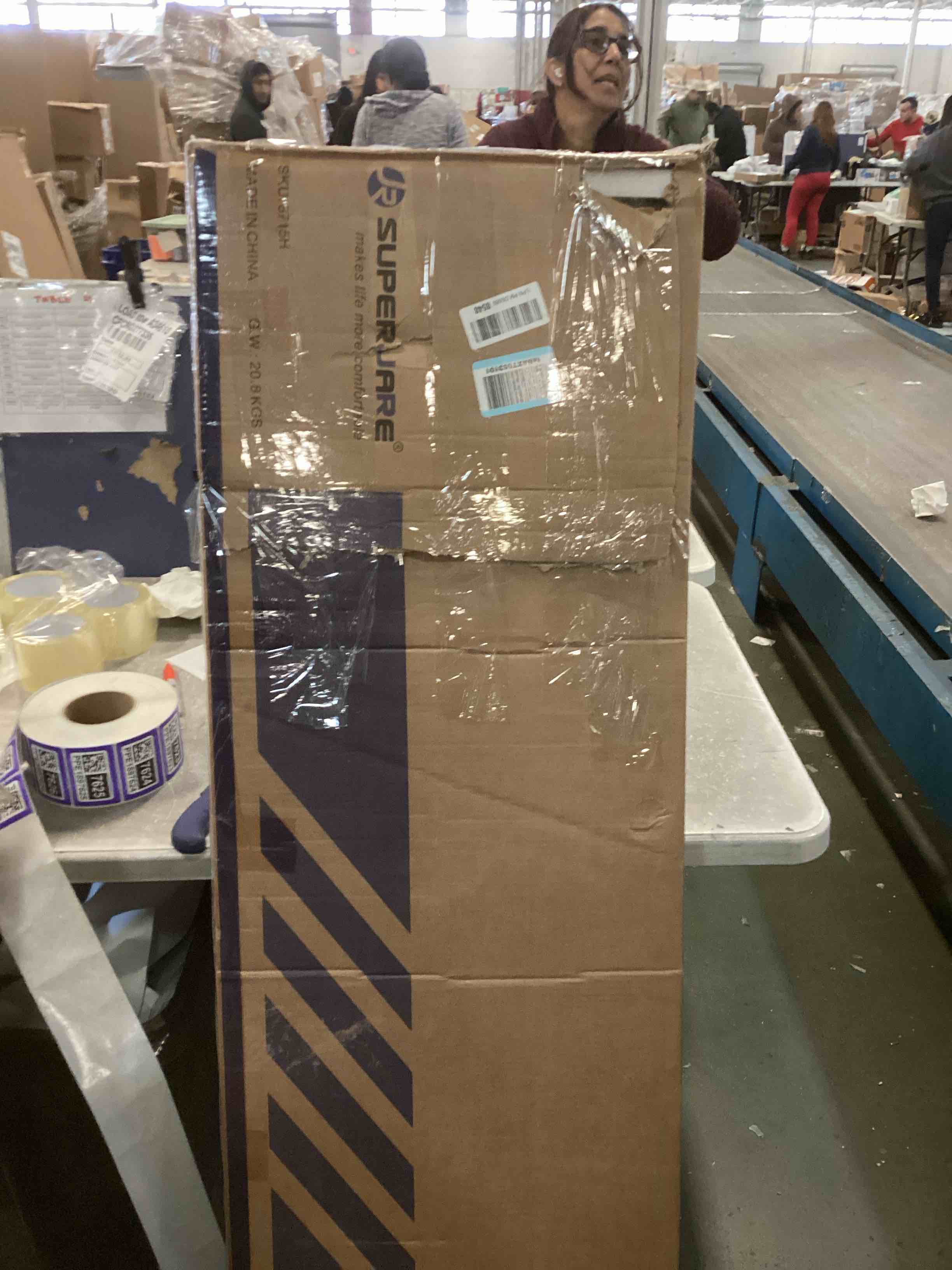 https://s3.amazonaws.com/lotting-images-prod/bidfta/PPE1897615_1734193369993.jpeg