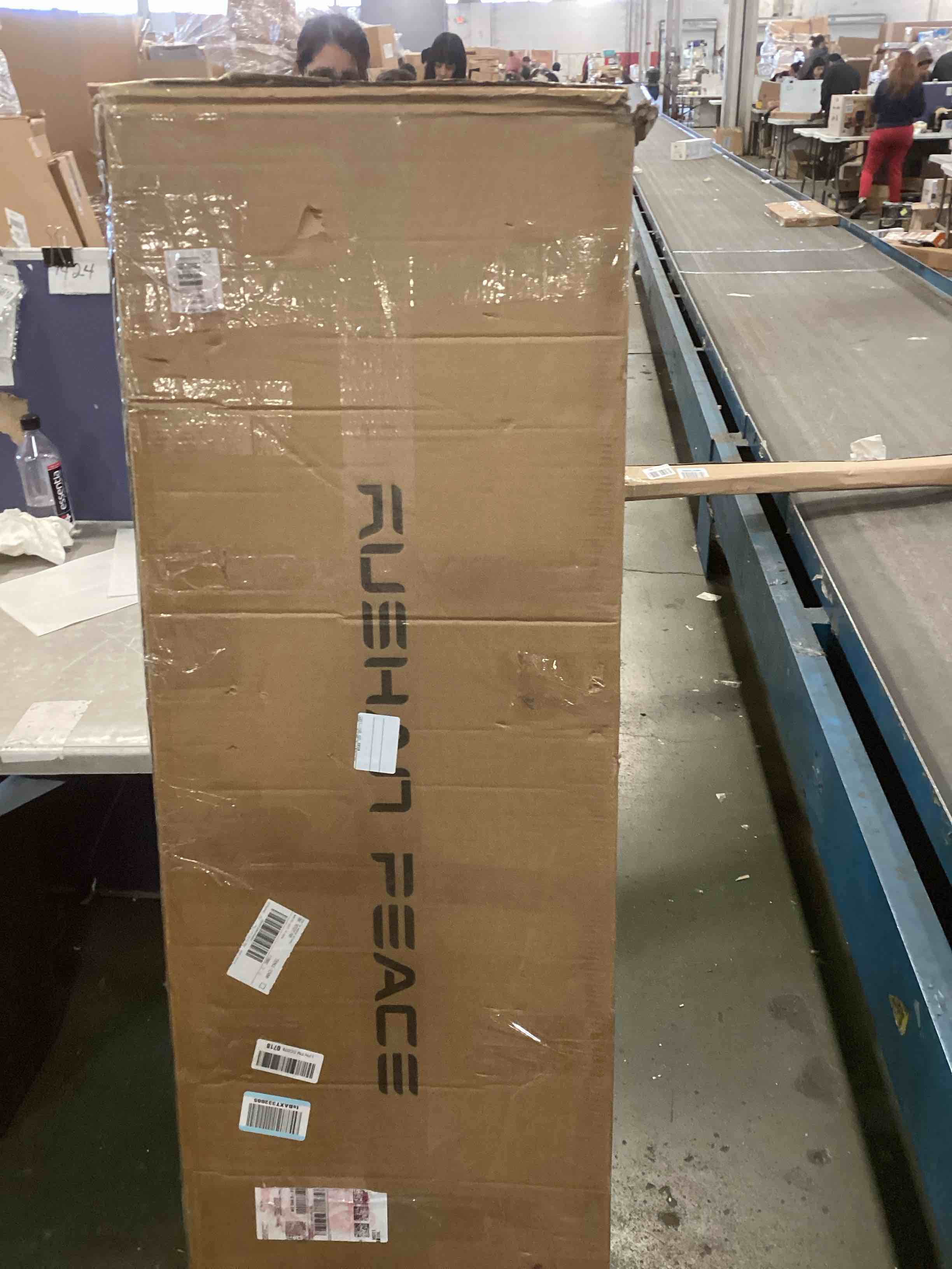 https://s3.amazonaws.com/lotting-images-prod/bidfta/PPE1897616_1734193540978.jpeg