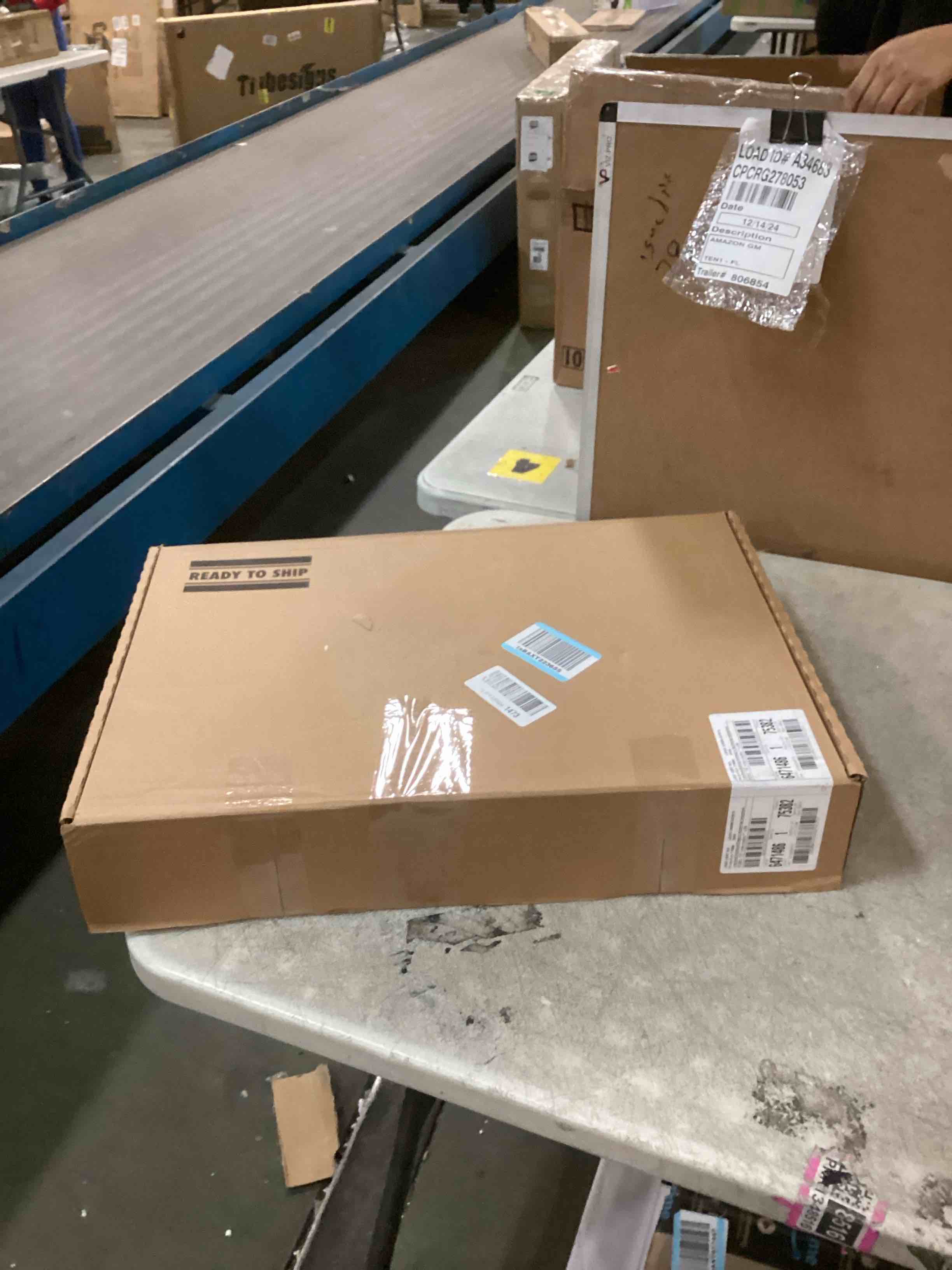 https://s3.amazonaws.com/lotting-images-prod/bidfta/PPE1897888_1734481720806.jpeg