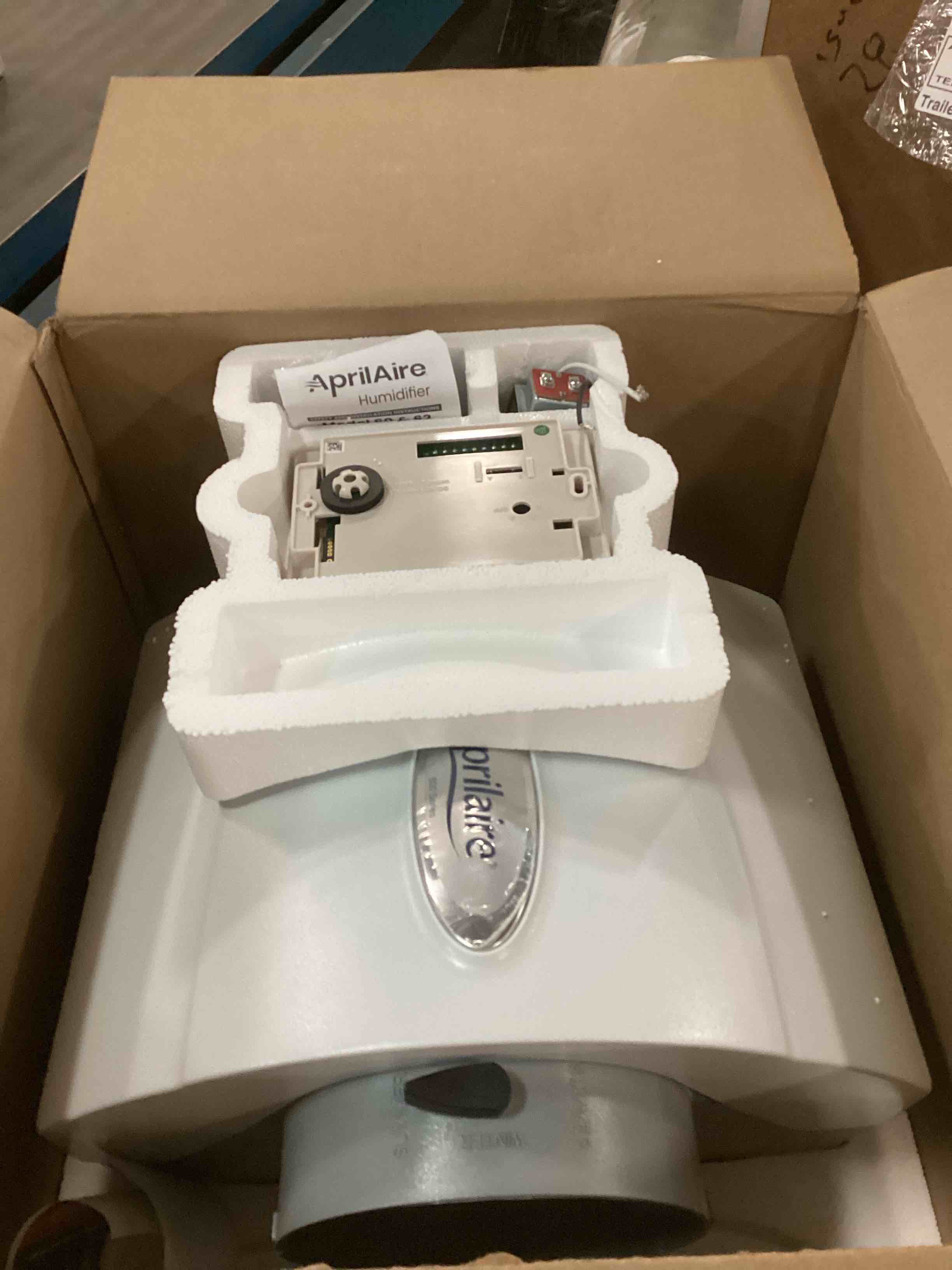 https://s3.amazonaws.com/lotting-images-prod/bidfta/PPE1897905_1734483494793.jpeg