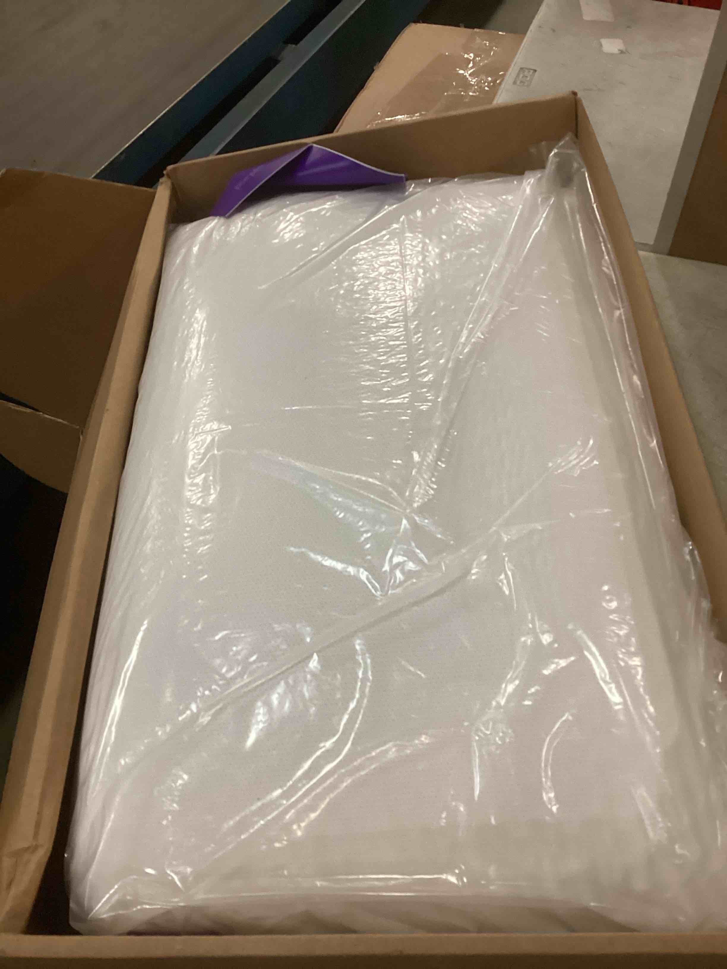 https://s3.amazonaws.com/lotting-images-prod/bidfta/PPE1898349_1734651570031.jpeg